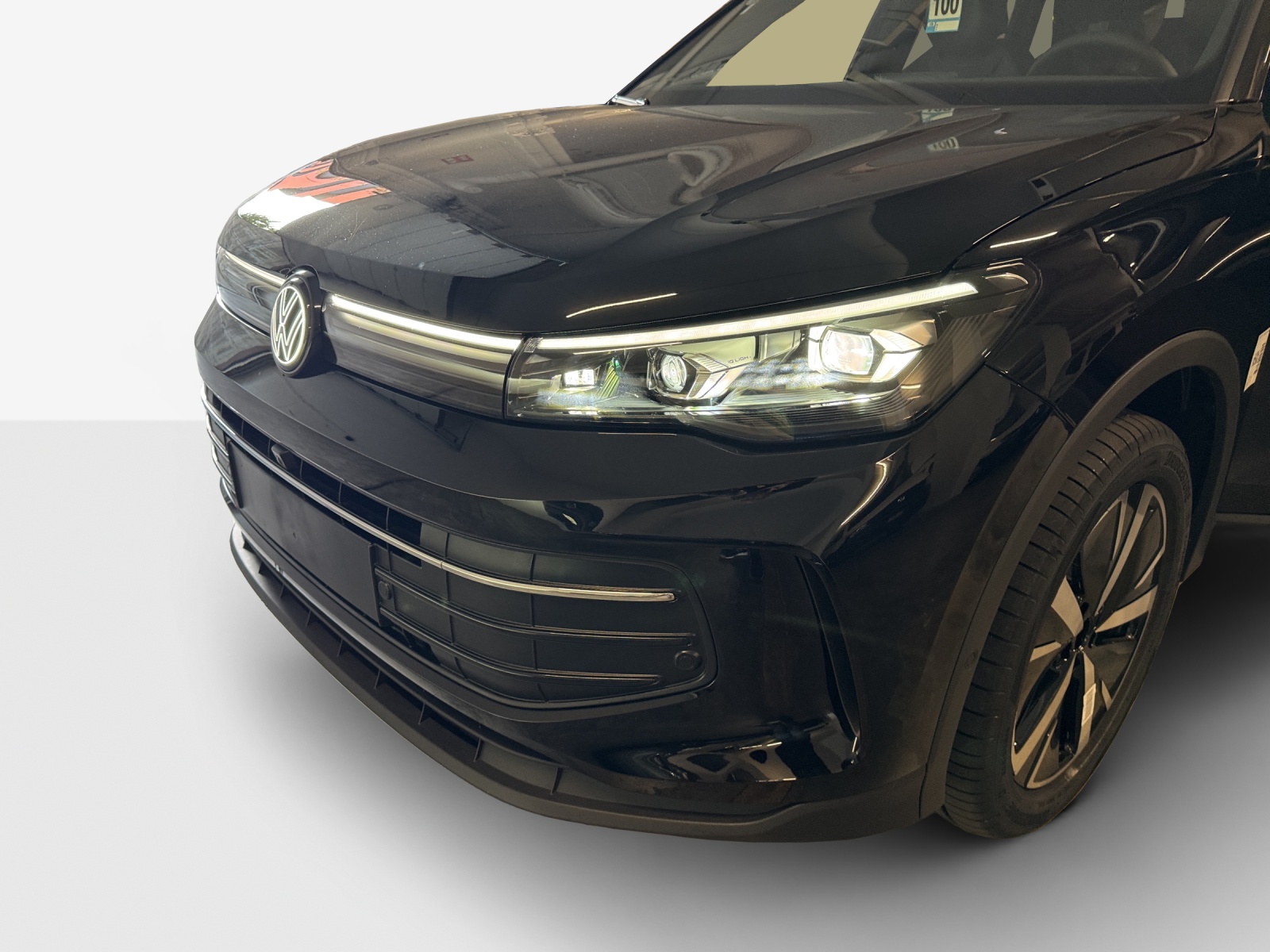 VW Tiguan 2.0 TSI DSG Life 4Motion-image-15