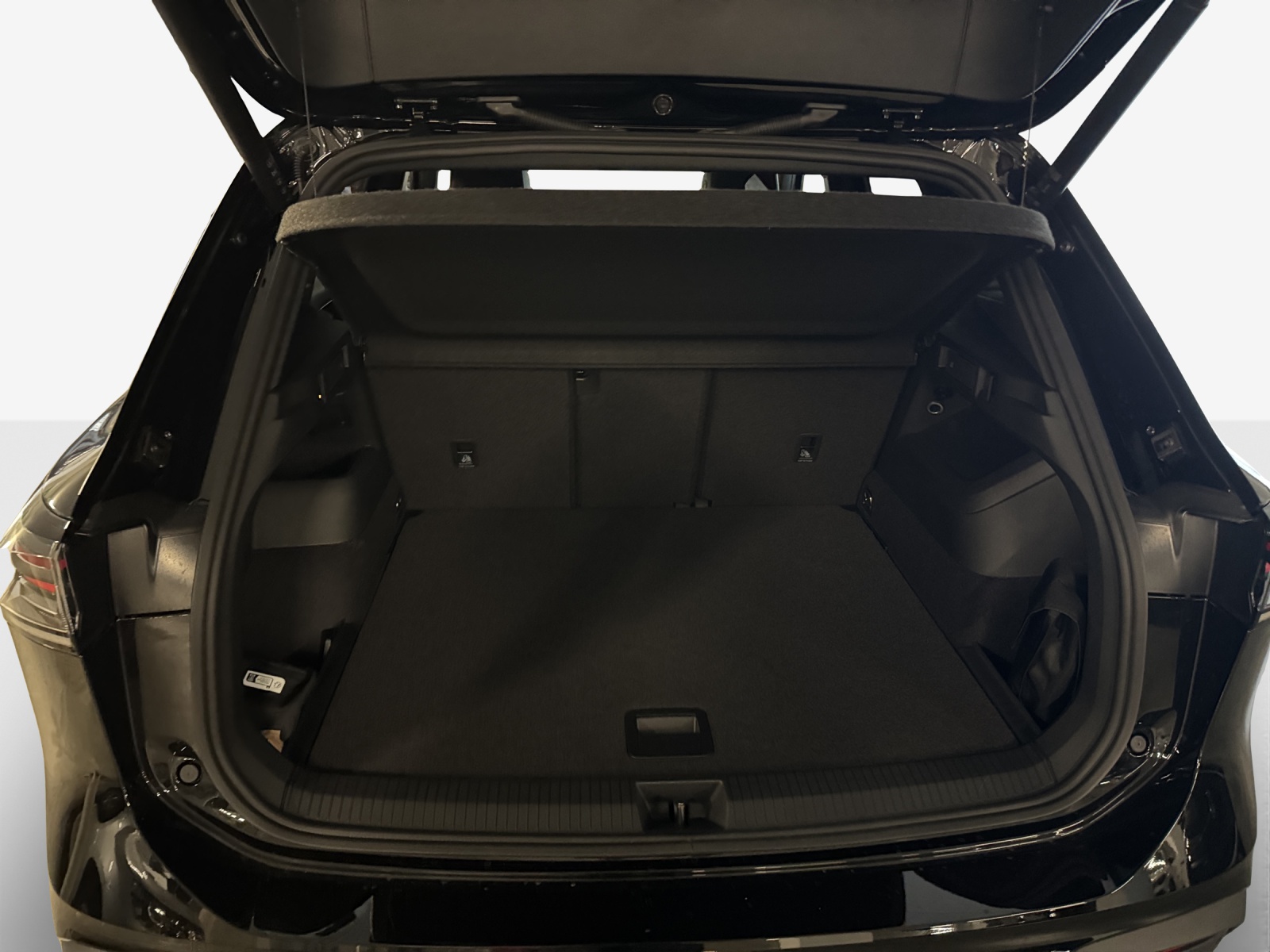 VW Tiguan 2.0 TSI DSG Life 4Motion-image-12