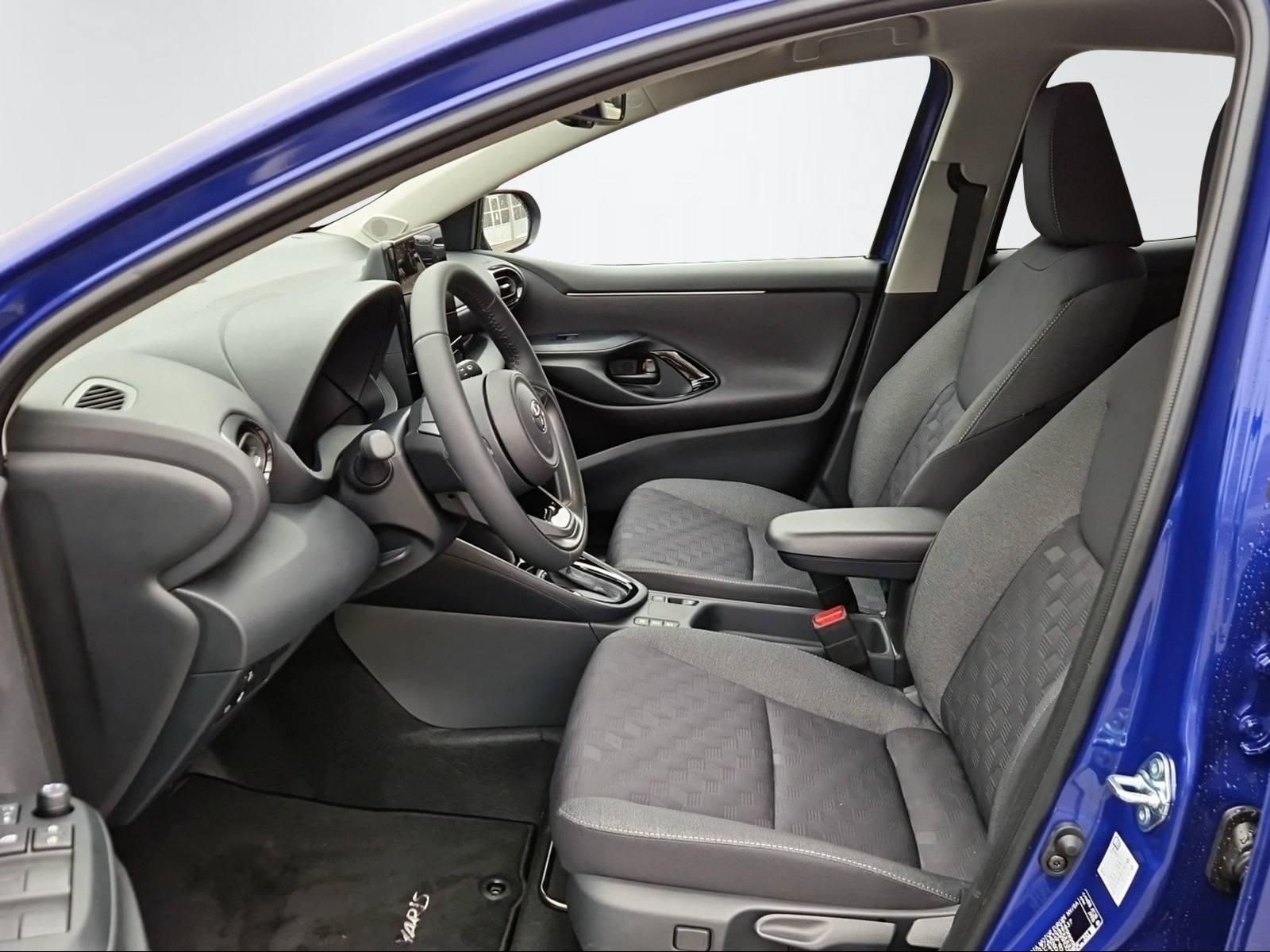 TOYOTA Yaris 1.5 VVT-i HSD Trend-image-3