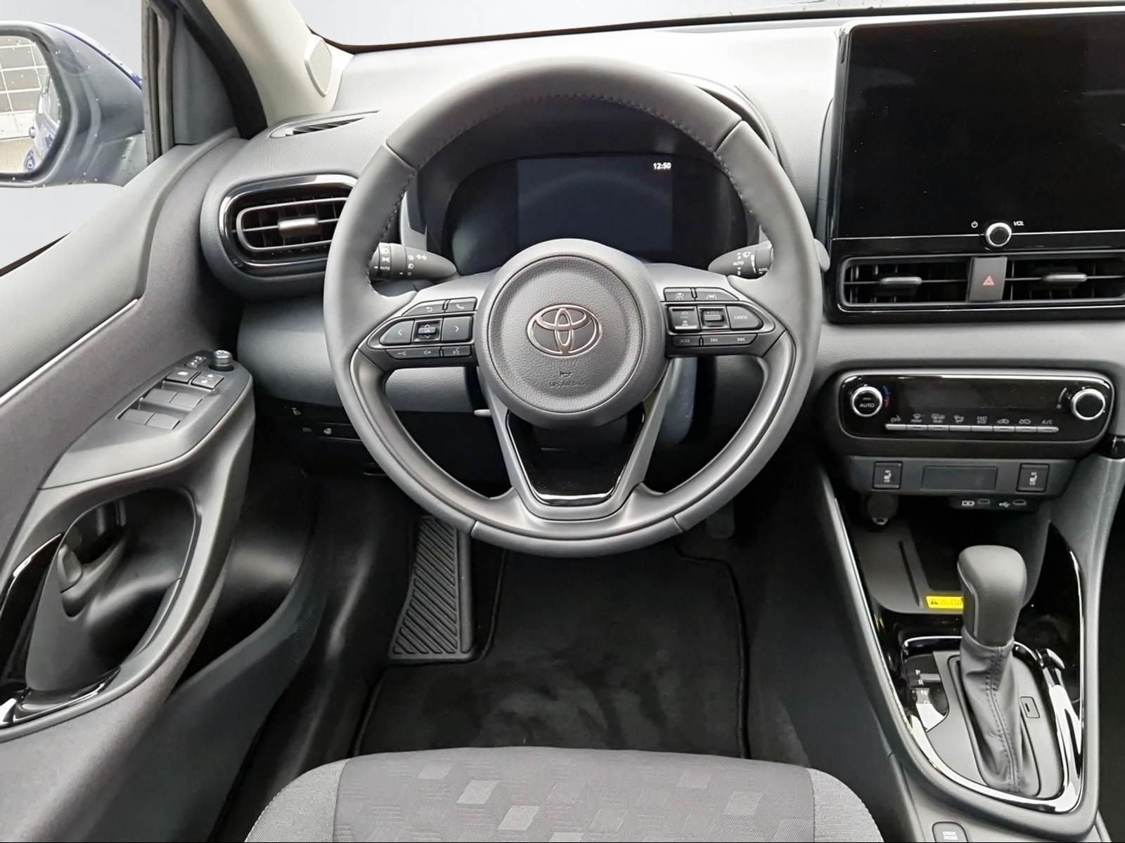 TOYOTA Yaris 1.5 VVT-i HSD Trend-image-5