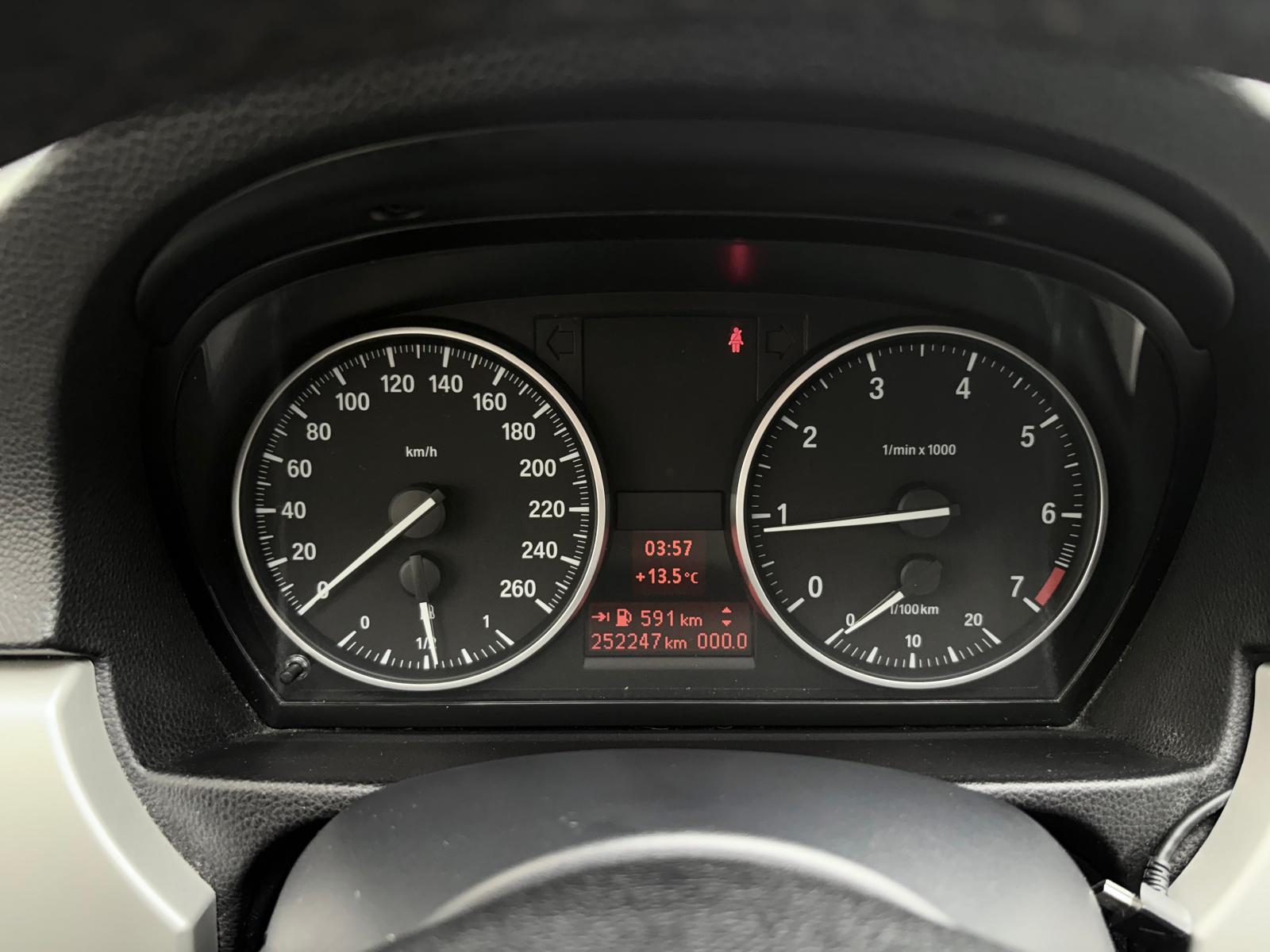BMW 318i Touring MFK & SERVICE 07.2026-image-7