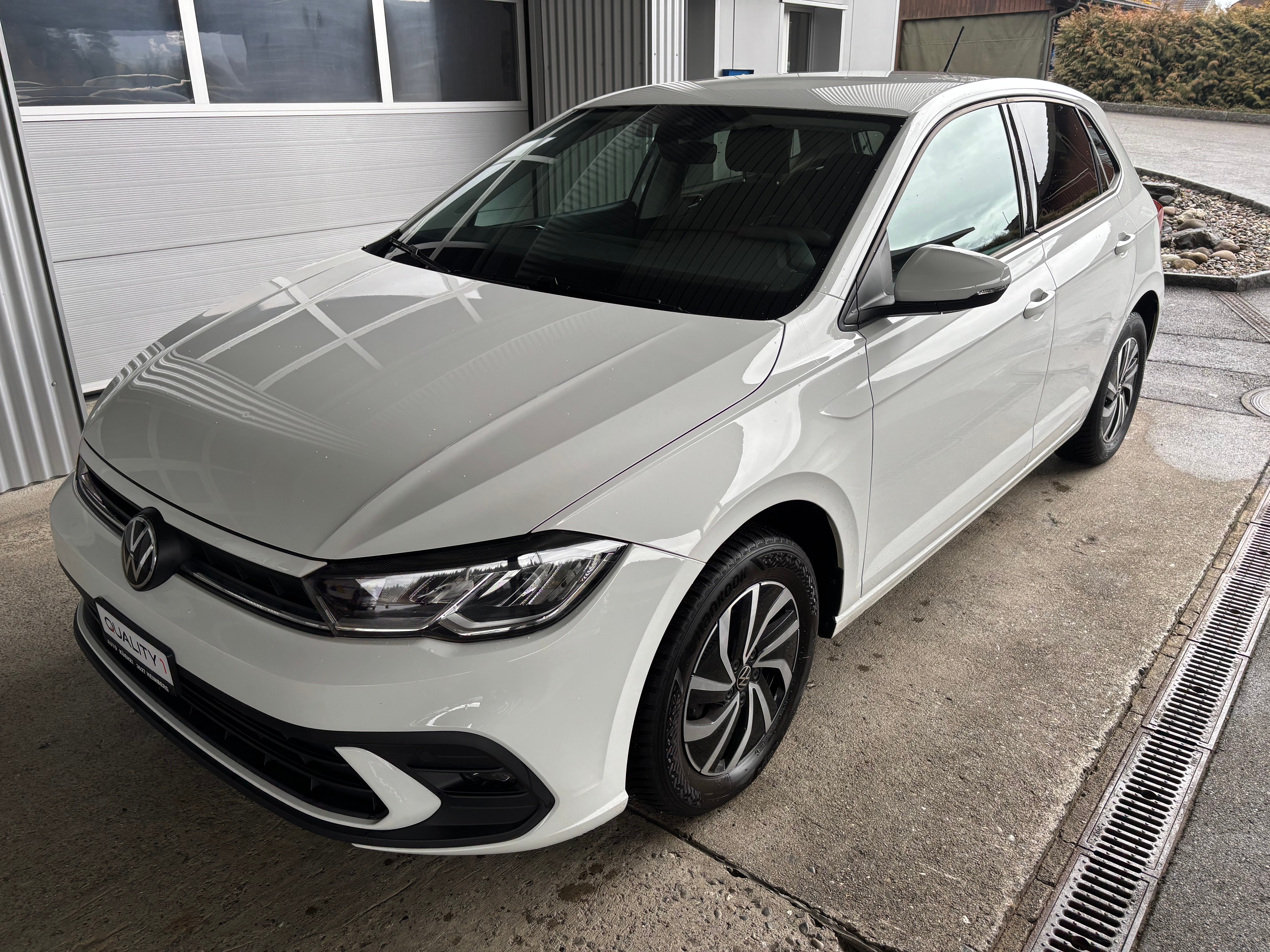 Car photo