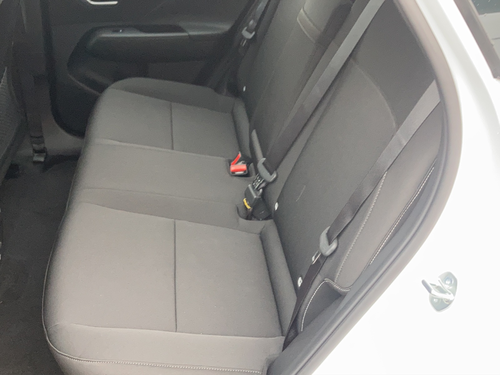 HYUNDAI Kona EV 65.4 kWh Origo-image-14