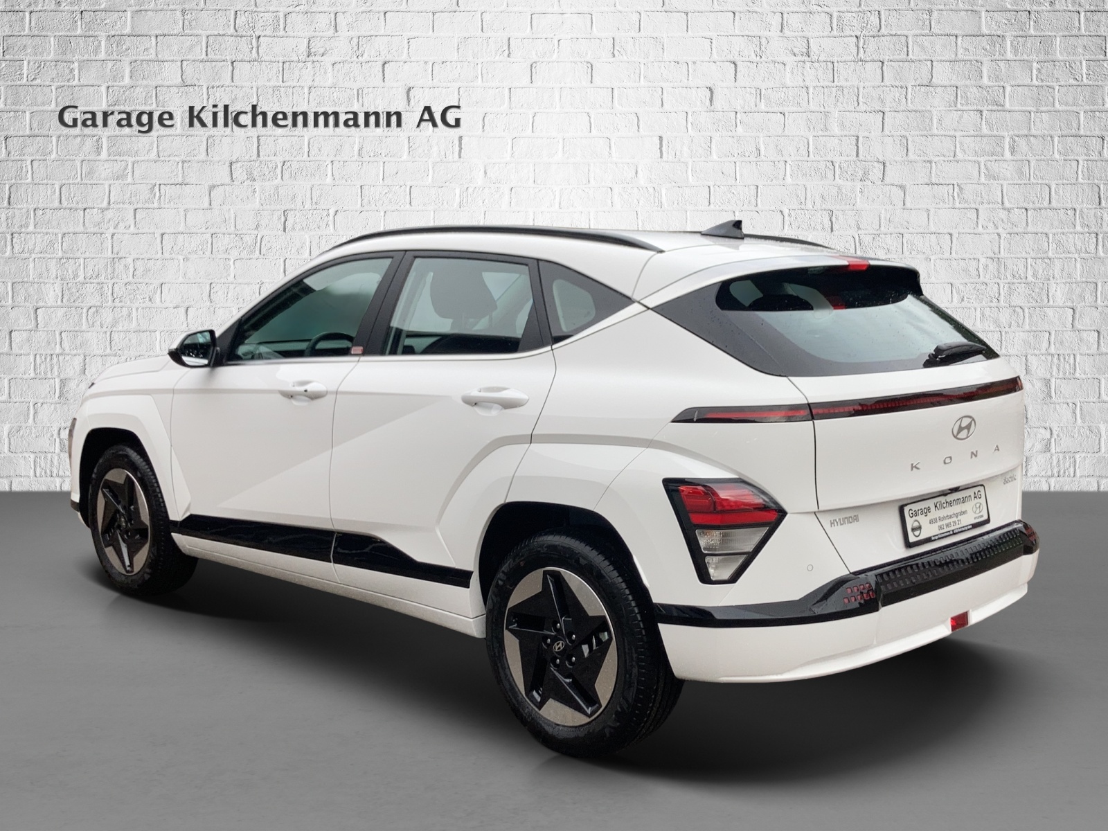 HYUNDAI Kona EV 65.4 kWh Origo-image-2