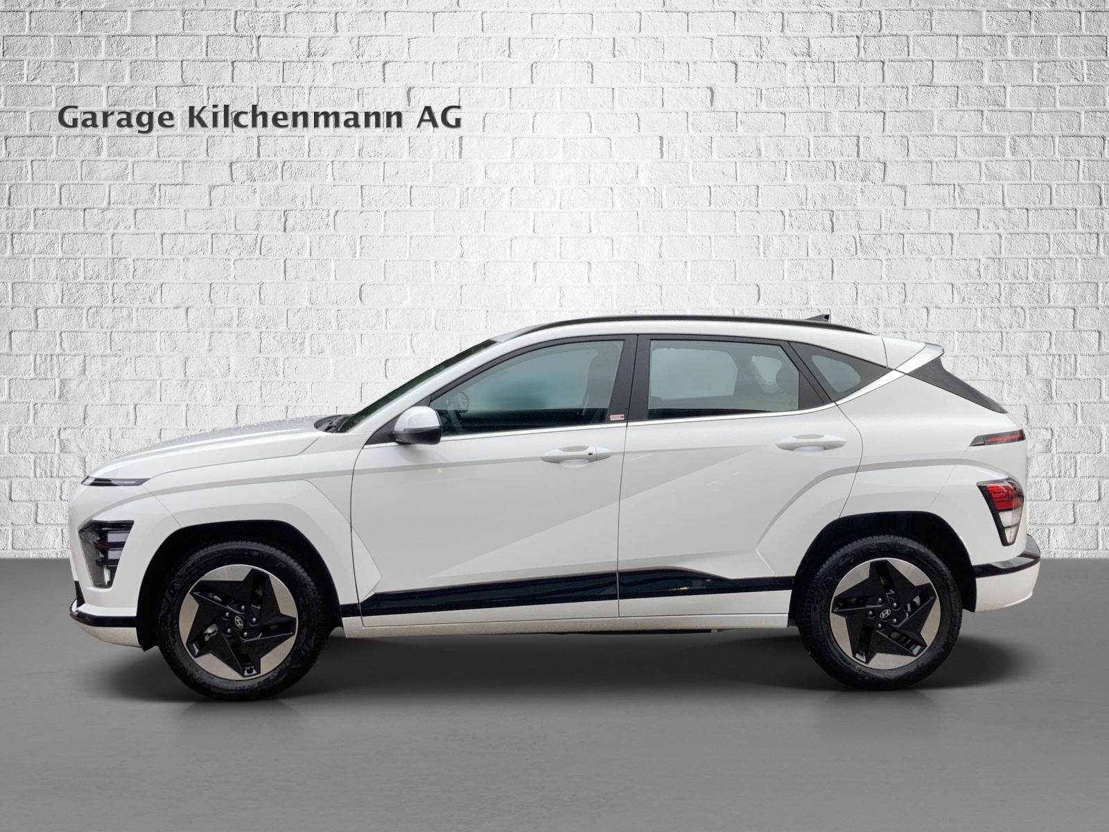 HYUNDAI Kona EV 65.4 kWh Origo-image-1