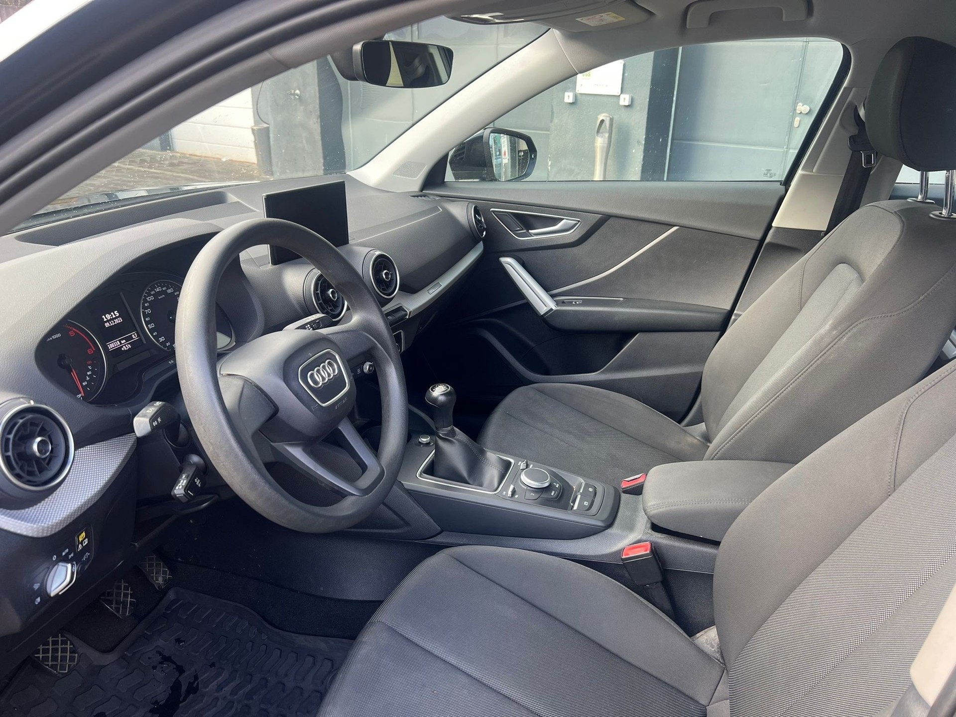 AUDI Q2 1.6 TDI-image-4