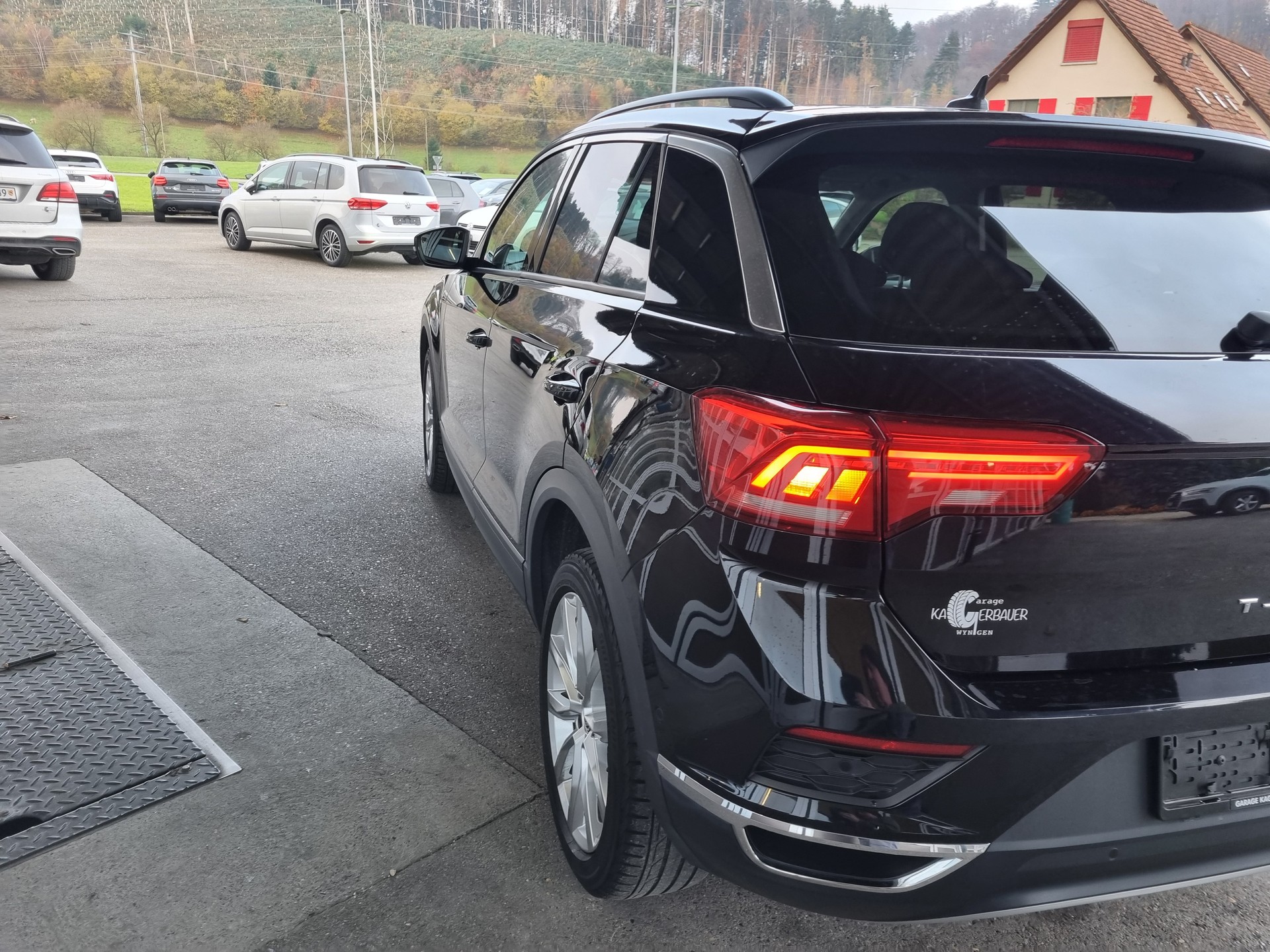 VW T-Roc 2.0 TDI SCR Advance DSG 4Motion-image-4