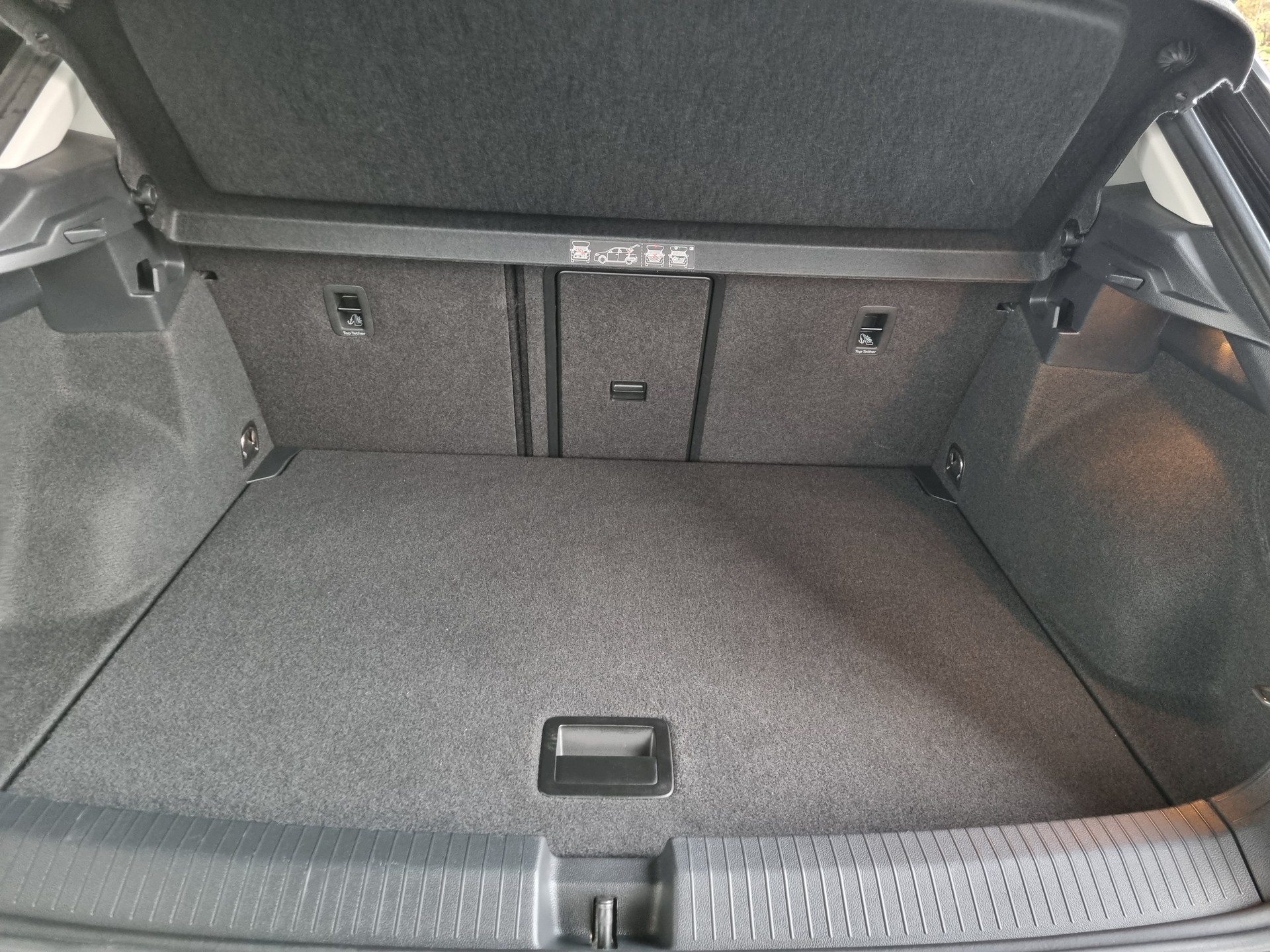 VW T-Roc 2.0 TDI SCR Advance DSG 4Motion-image-8