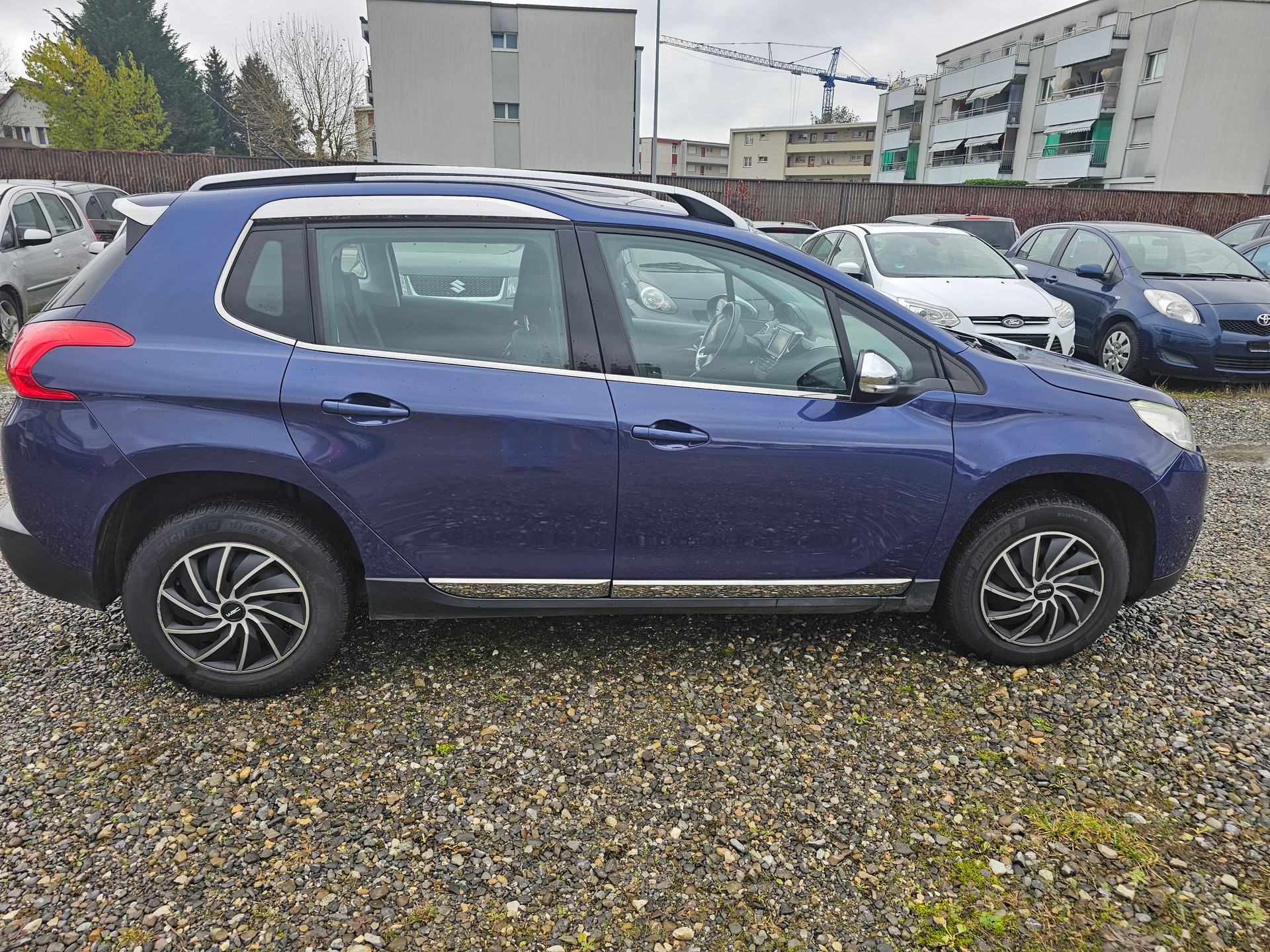 PEUGEOT 2008 1.2 PureTech Active-image-6