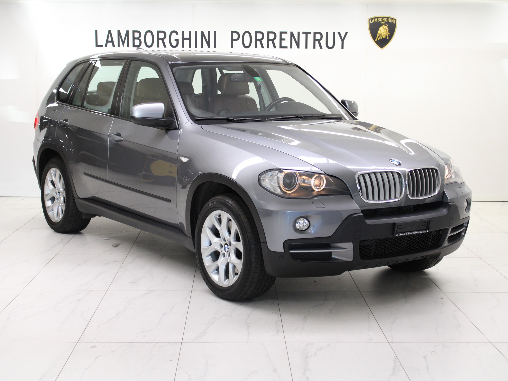 BMW X5 xDrive 48i (4.8i) Steptronic-image-0