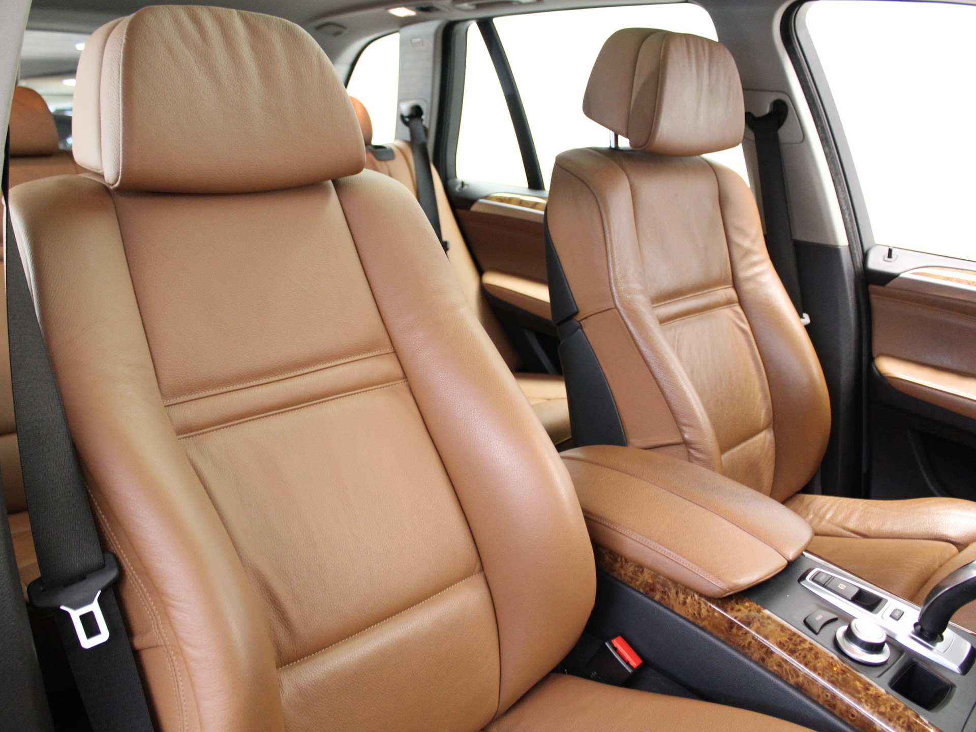 BMW X5 xDrive 48i (4.8i) Steptronic-image-5