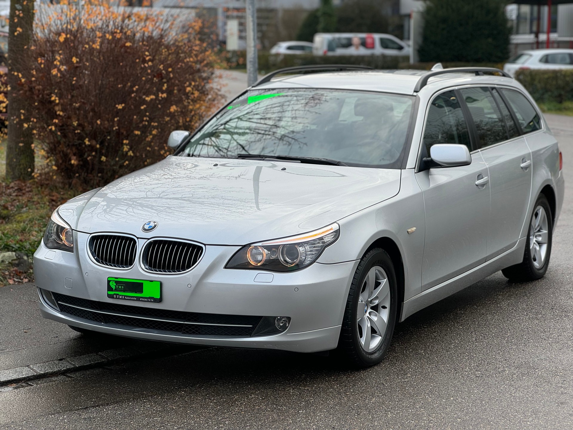 BMW 523i Touring Steptronic-image-2