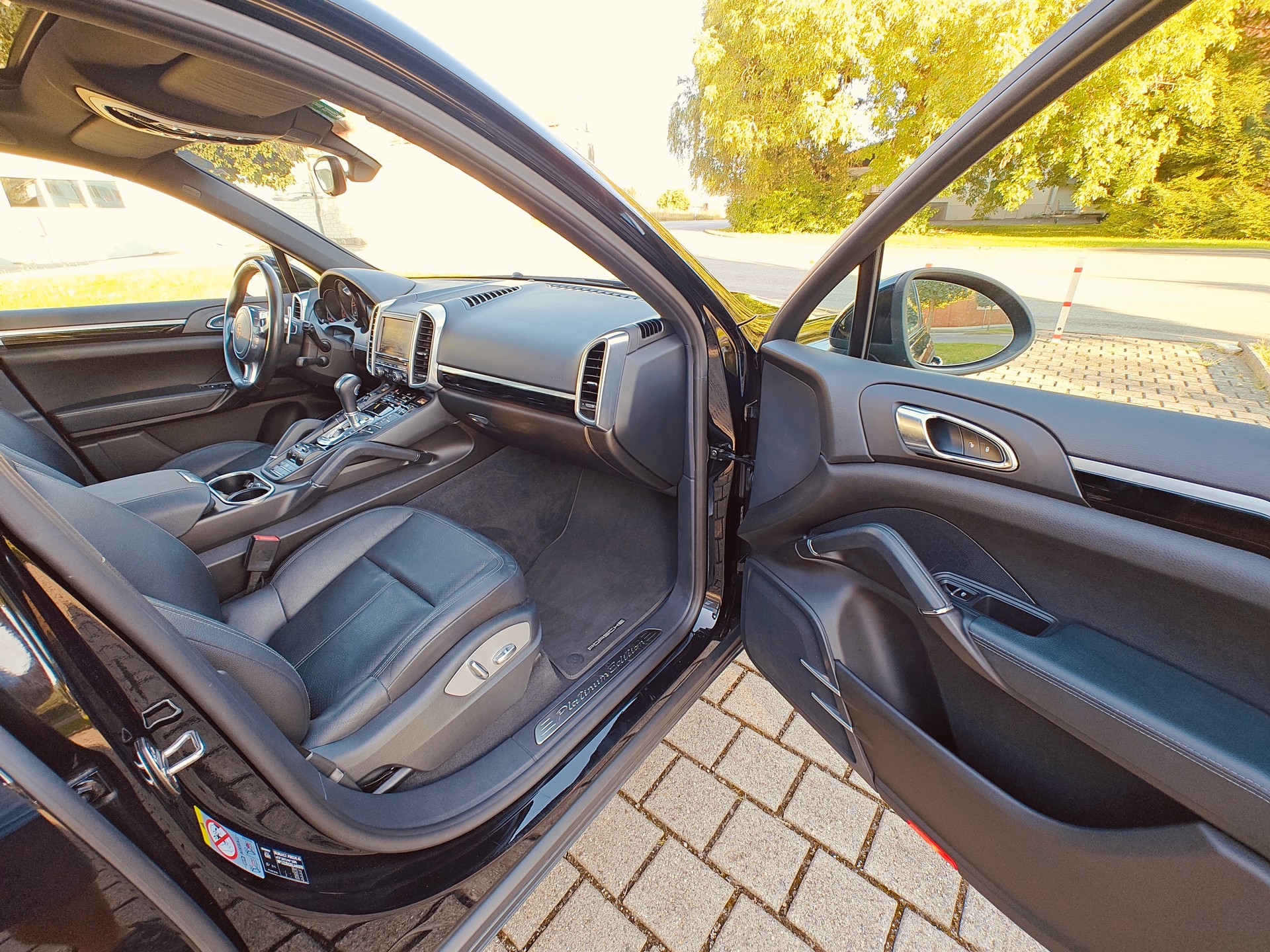 PORSCHE Cayenne Diesel Platinum Edition - AHK 3.5t-image-11