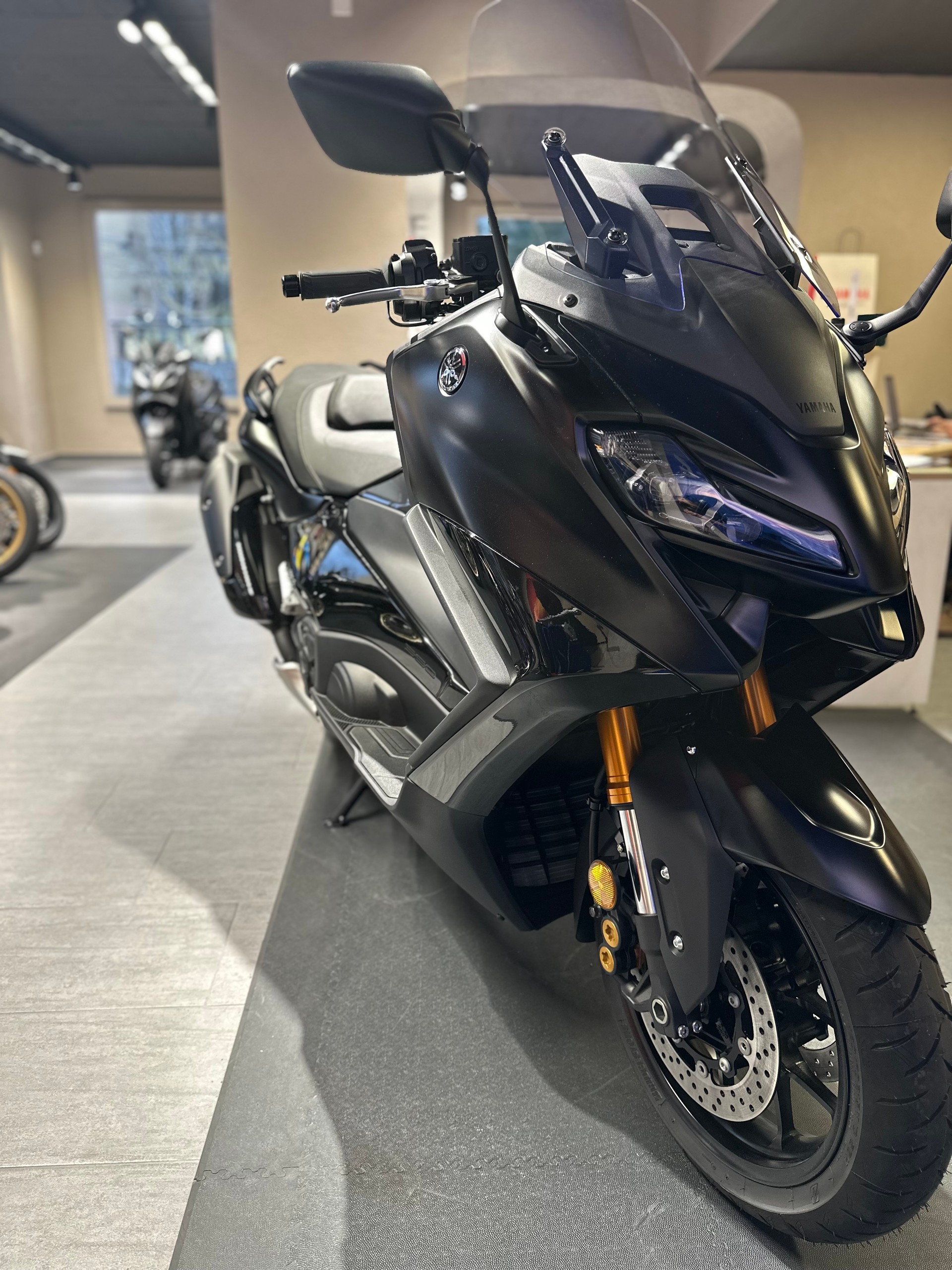 YAMAHA T-MAX Tech-Max XP 560