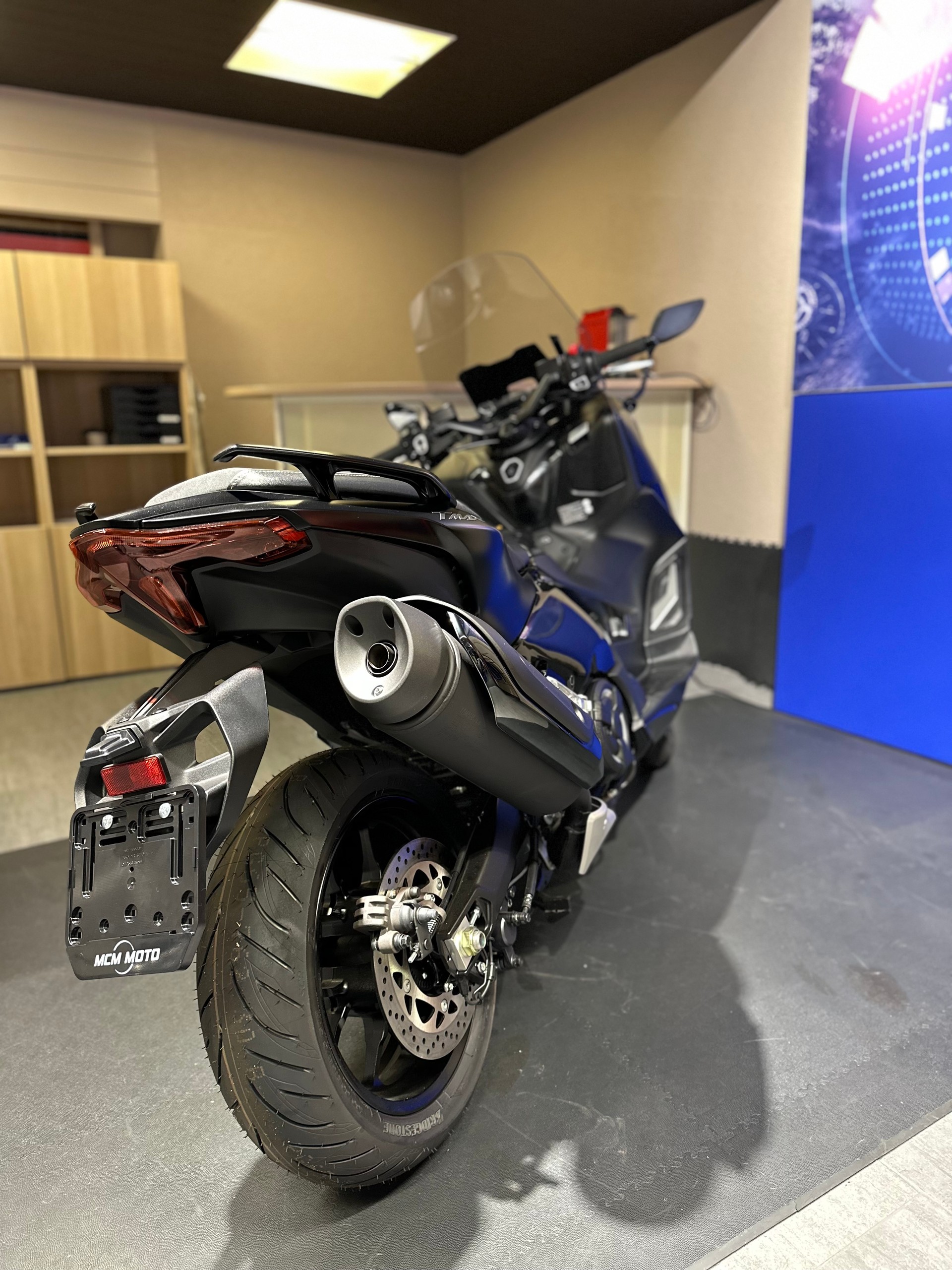 YAMAHA T-MAX Tech-Max XP 560-showroom-element-2