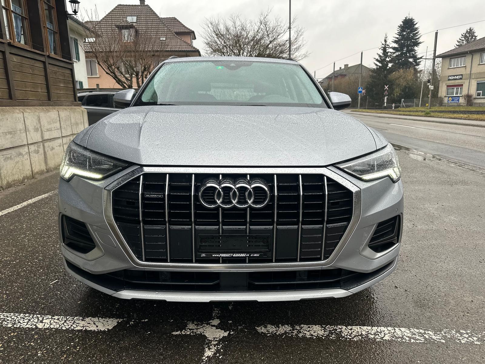 AUDI Q3 40 TFSI advanced quattro S-tronic-image-4