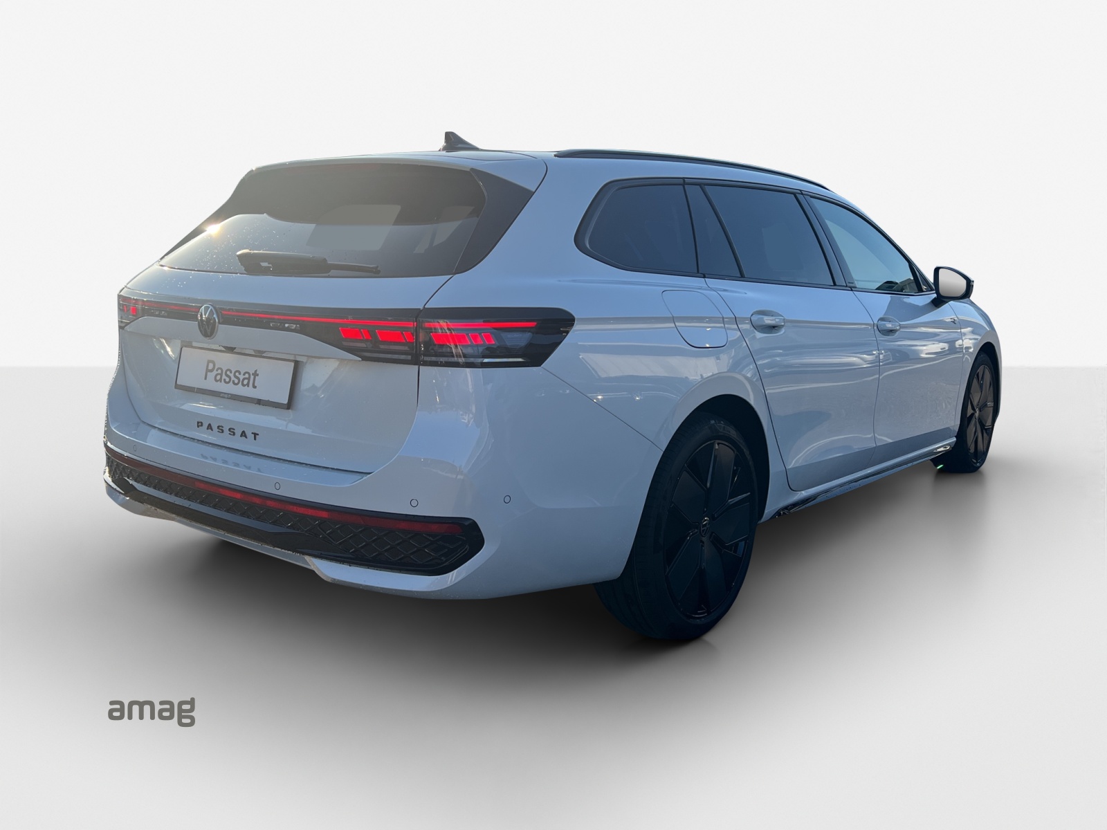 VW Passat Variant 2.0 TDI evo R-Line 4 Motion DSG-image-4