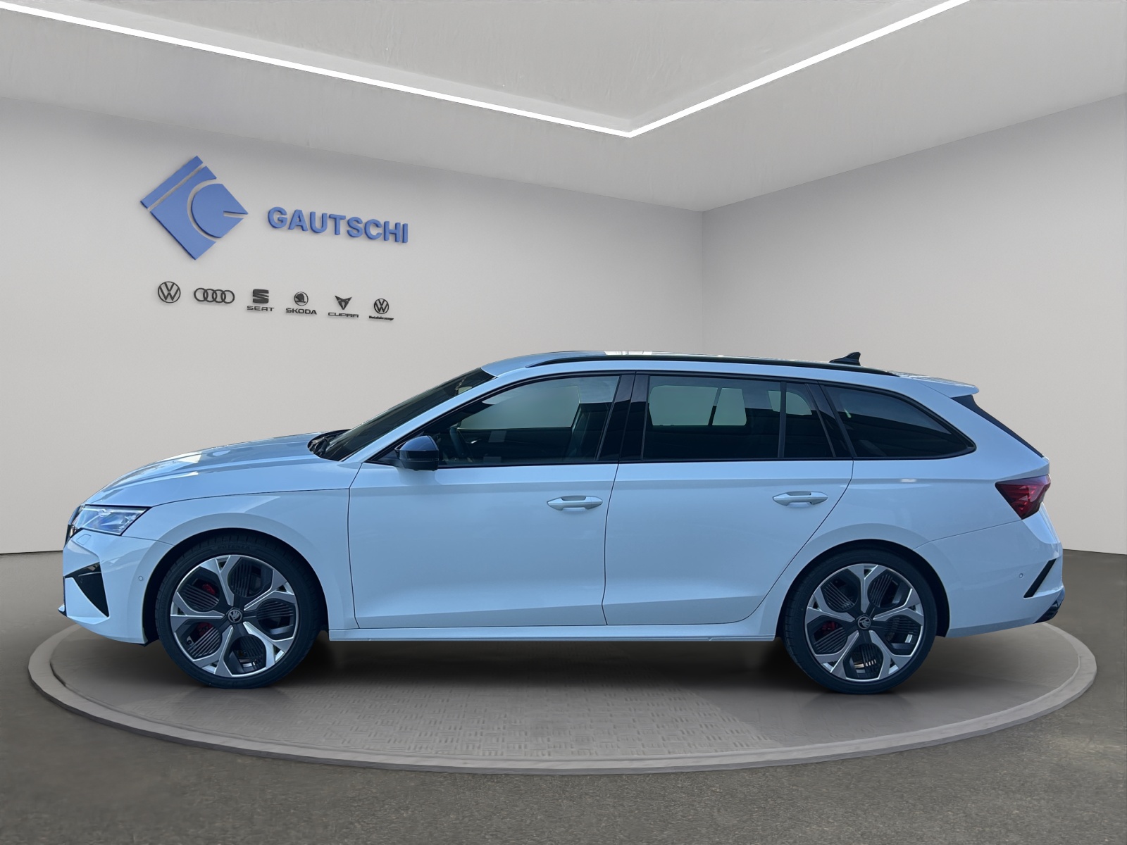 SKODA Octavia Combi 2.0 TSI DSG RS-image-1