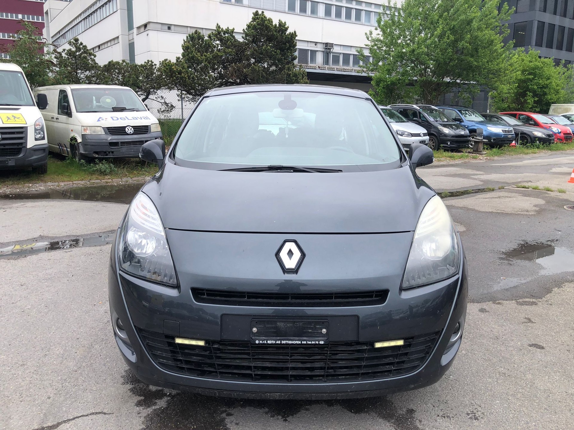 RENAULT Grand Scénic 1.9 dCi Dynamique-image-0