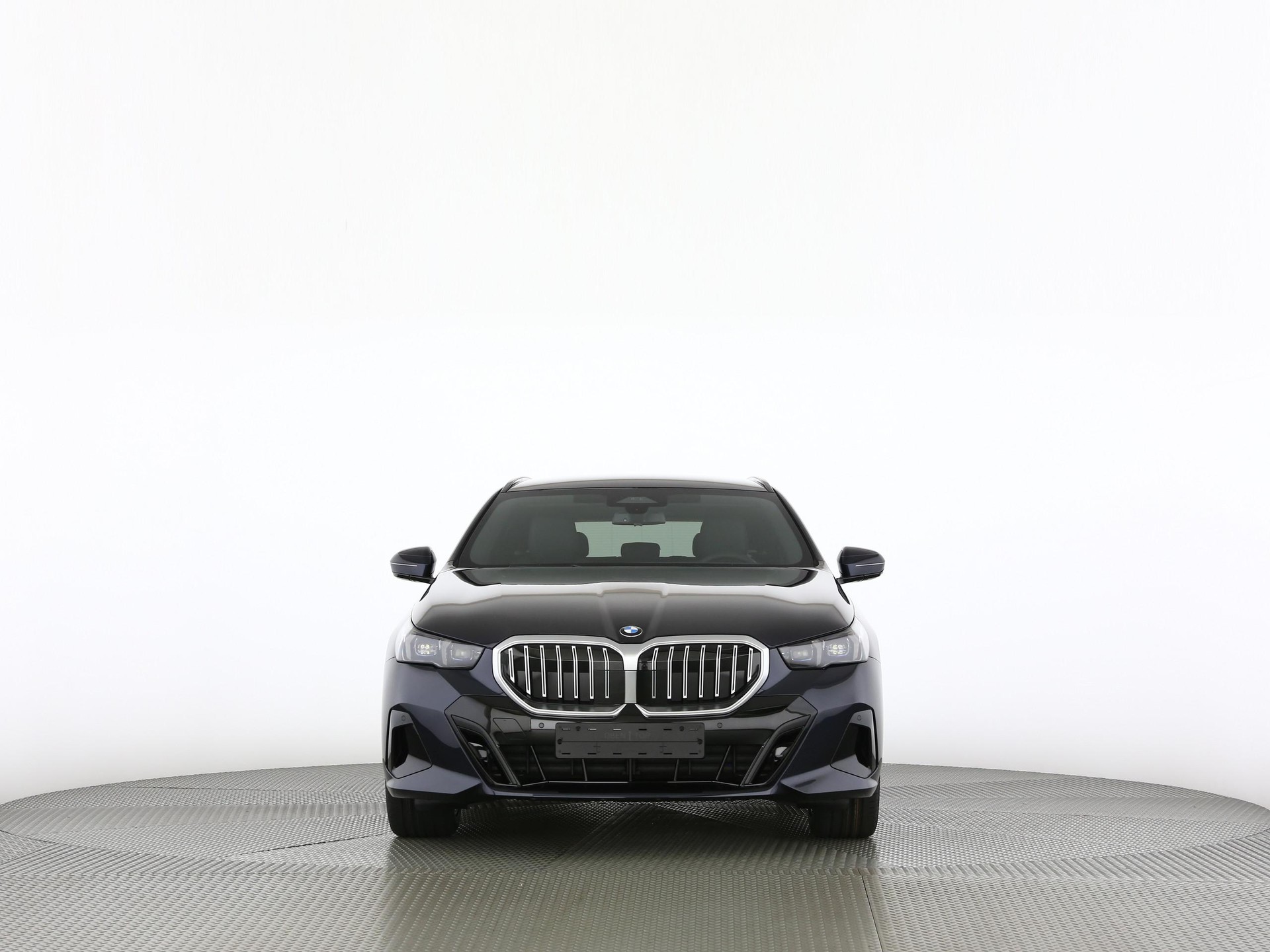 BMW 520d xDrive Touring-image-29