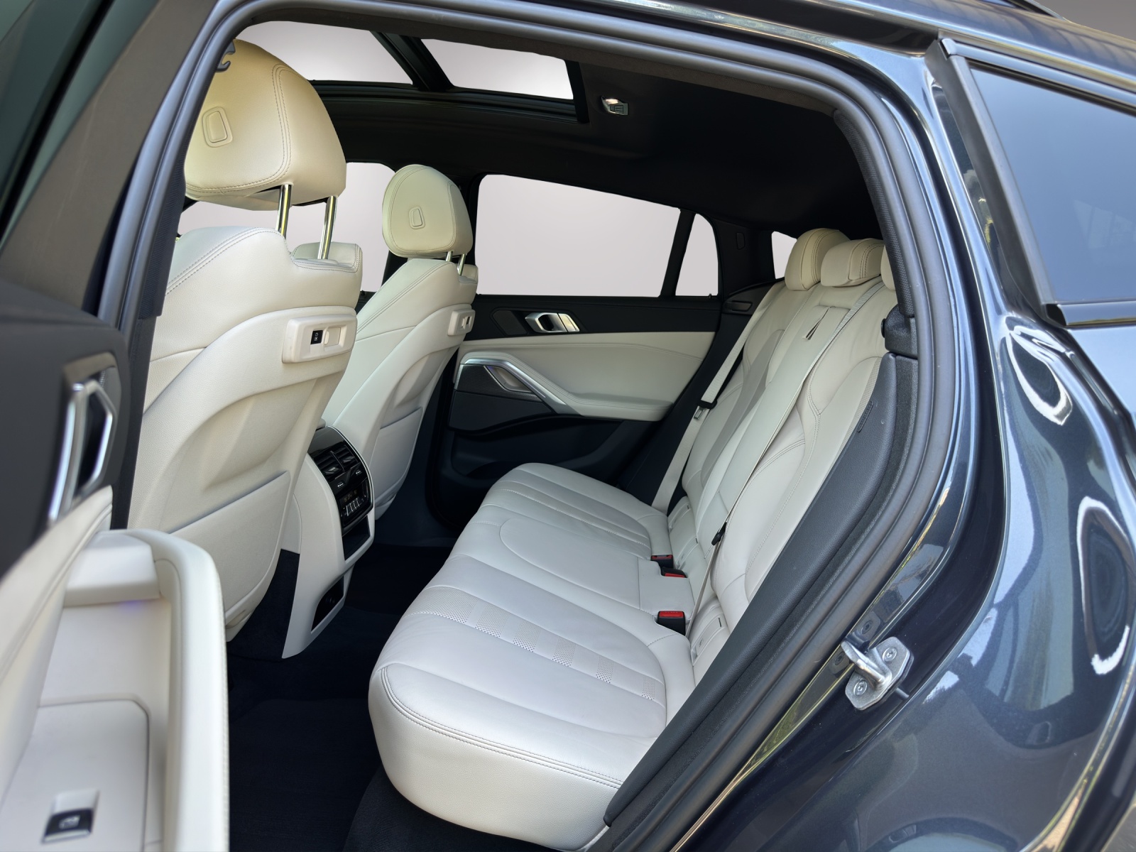 BMW X6 xDrive 48V 40d Steptronic M Sport-image-13