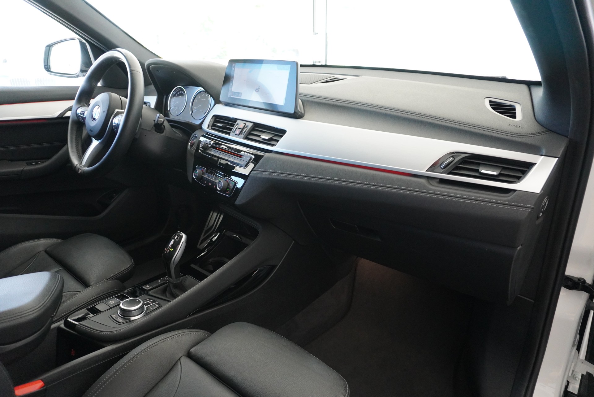 BMW X1 xDrive 25i M Sport Steptronic-image-9