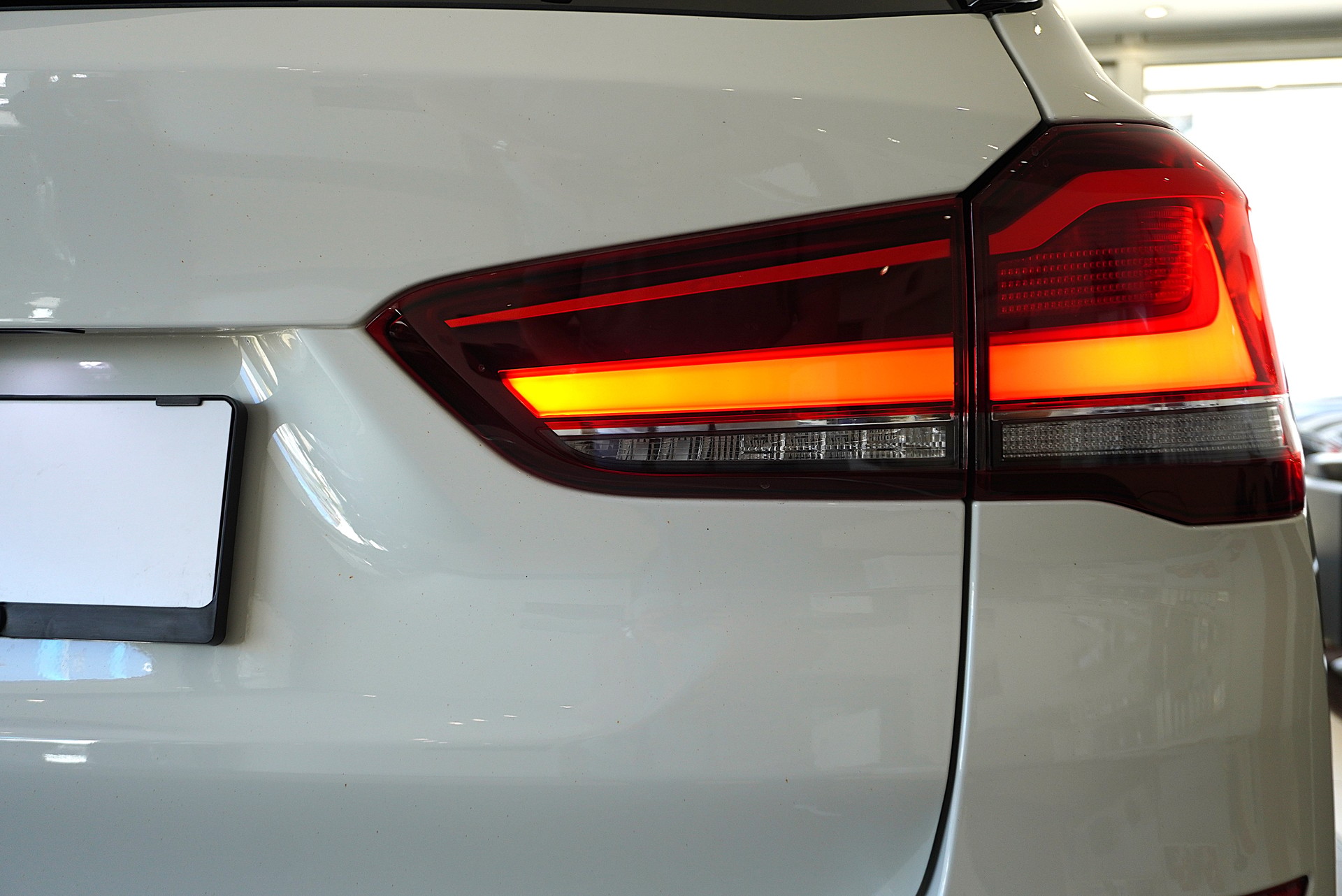 BMW X1 xDrive 25i M Sport Steptronic-image-24
