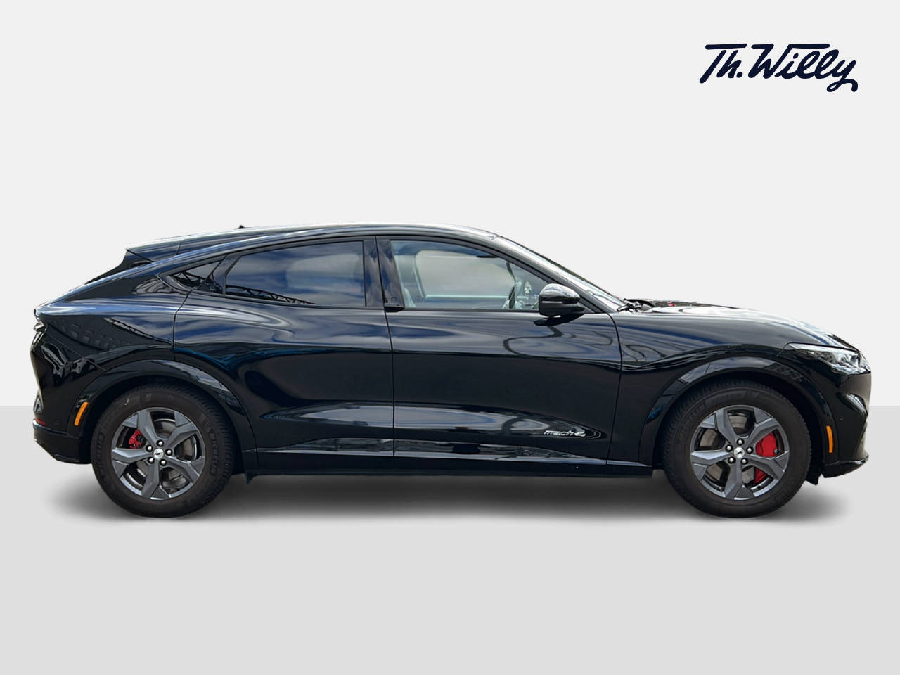 FORD Mustang Mach-E Standard AWD-image-5