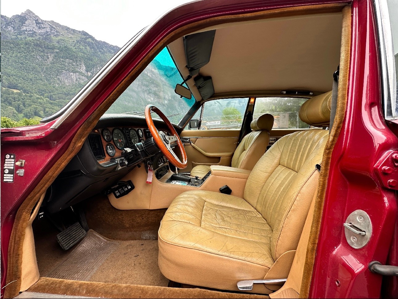 JAGUAR 6 L-image-8
