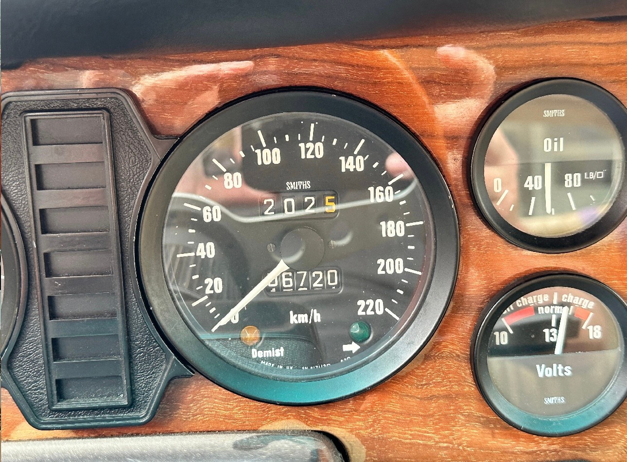 JAGUAR 6 L-image-11