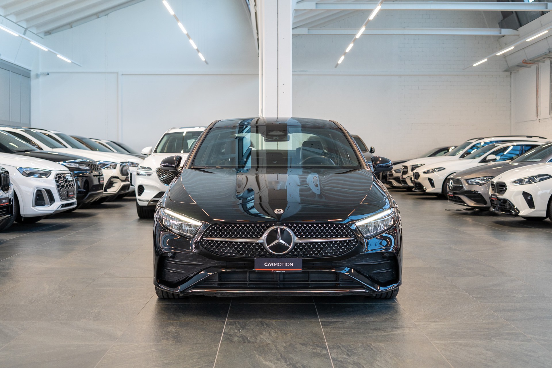 MERCEDES-BENZ A 200 d AMG Line Limousine / Facelift / Rückfahrkamera / Ambientebeleuchtung-showroom-element-1