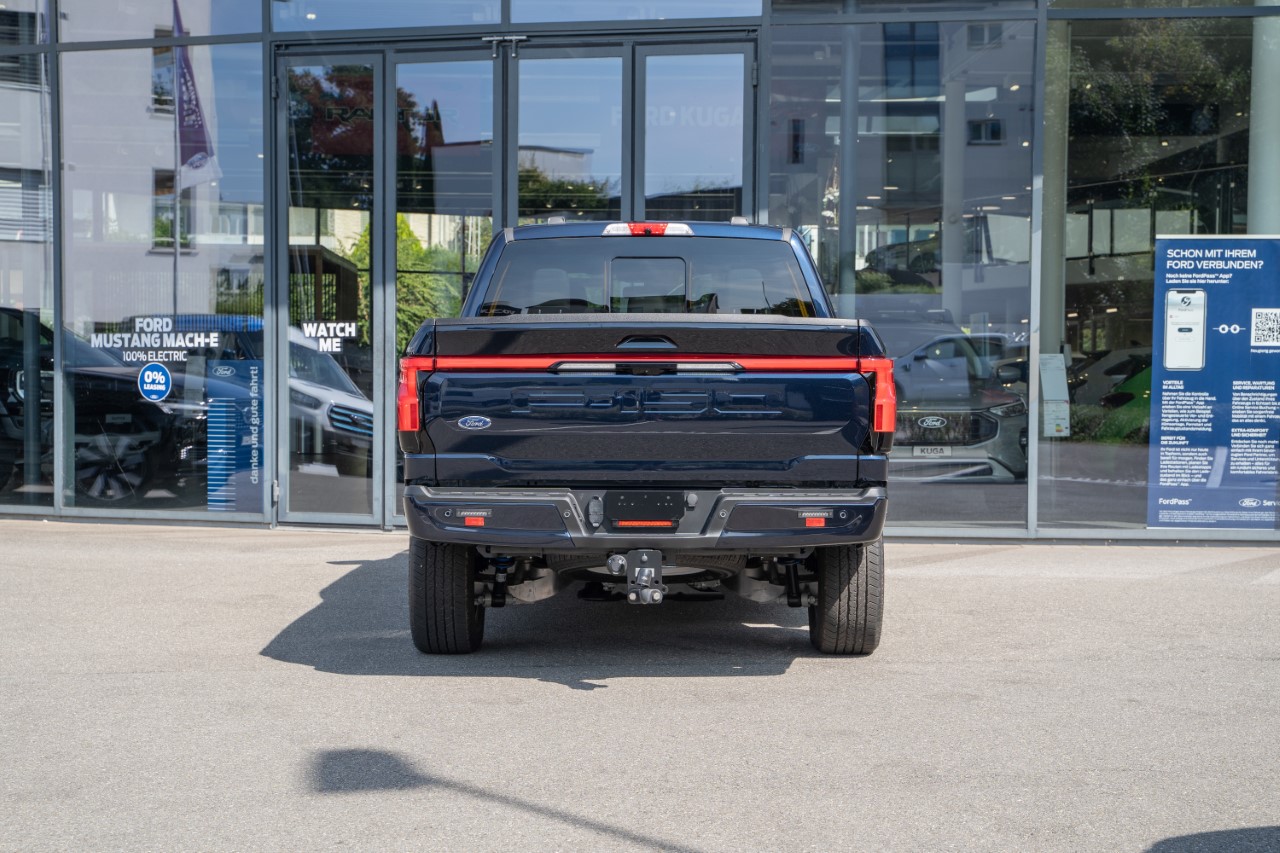 FORD F-150 Lightning DKab.Pick-up 98 kWh Lariat Launch Edition-showroom-element-3