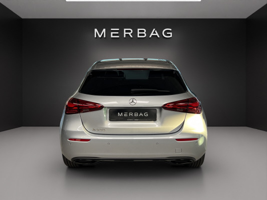 MERCEDES-BENZ A 200 7G-DCT-image-4
