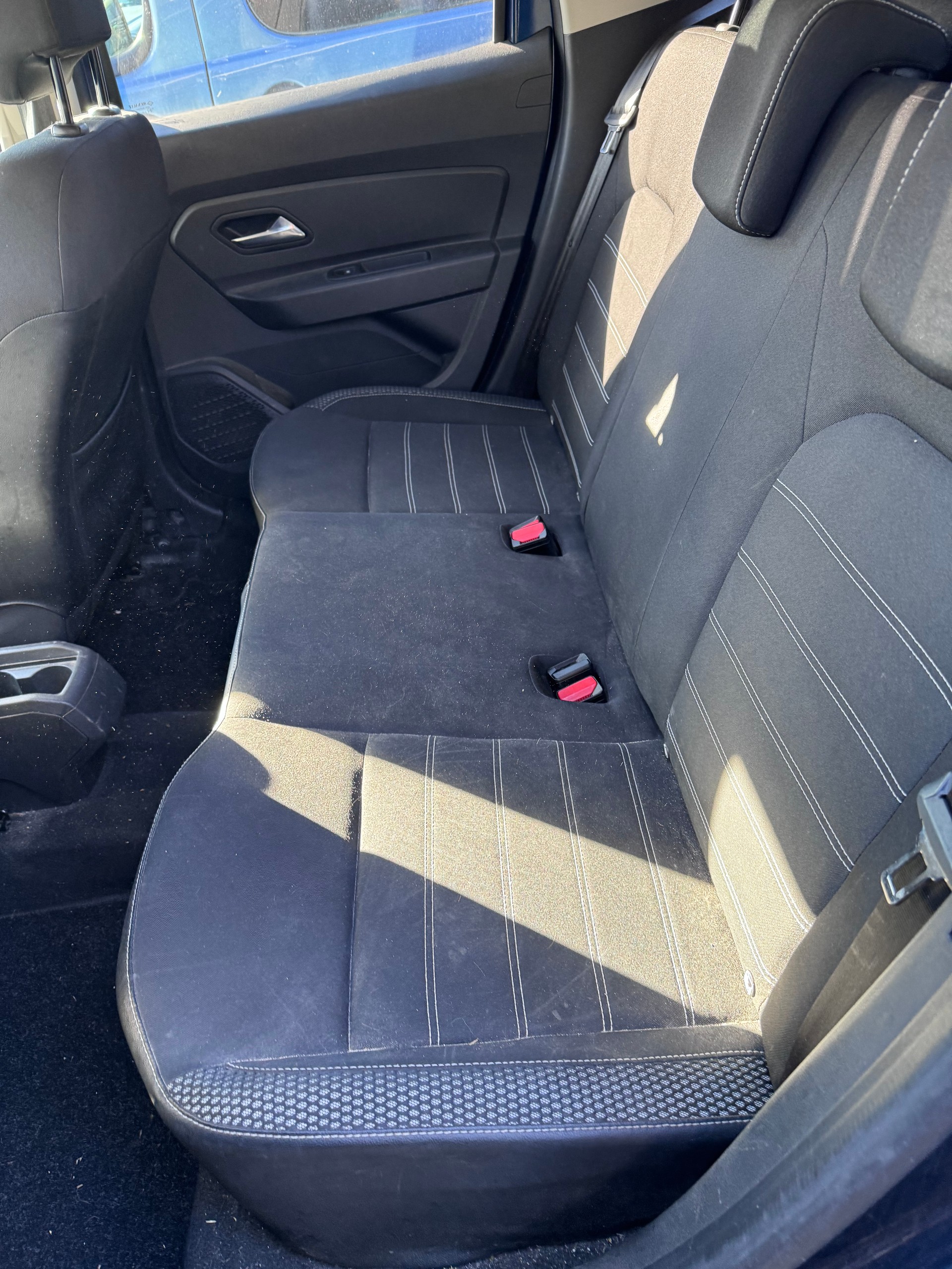 DACIA Duster TCe 125 Prestige 4x4-image-9