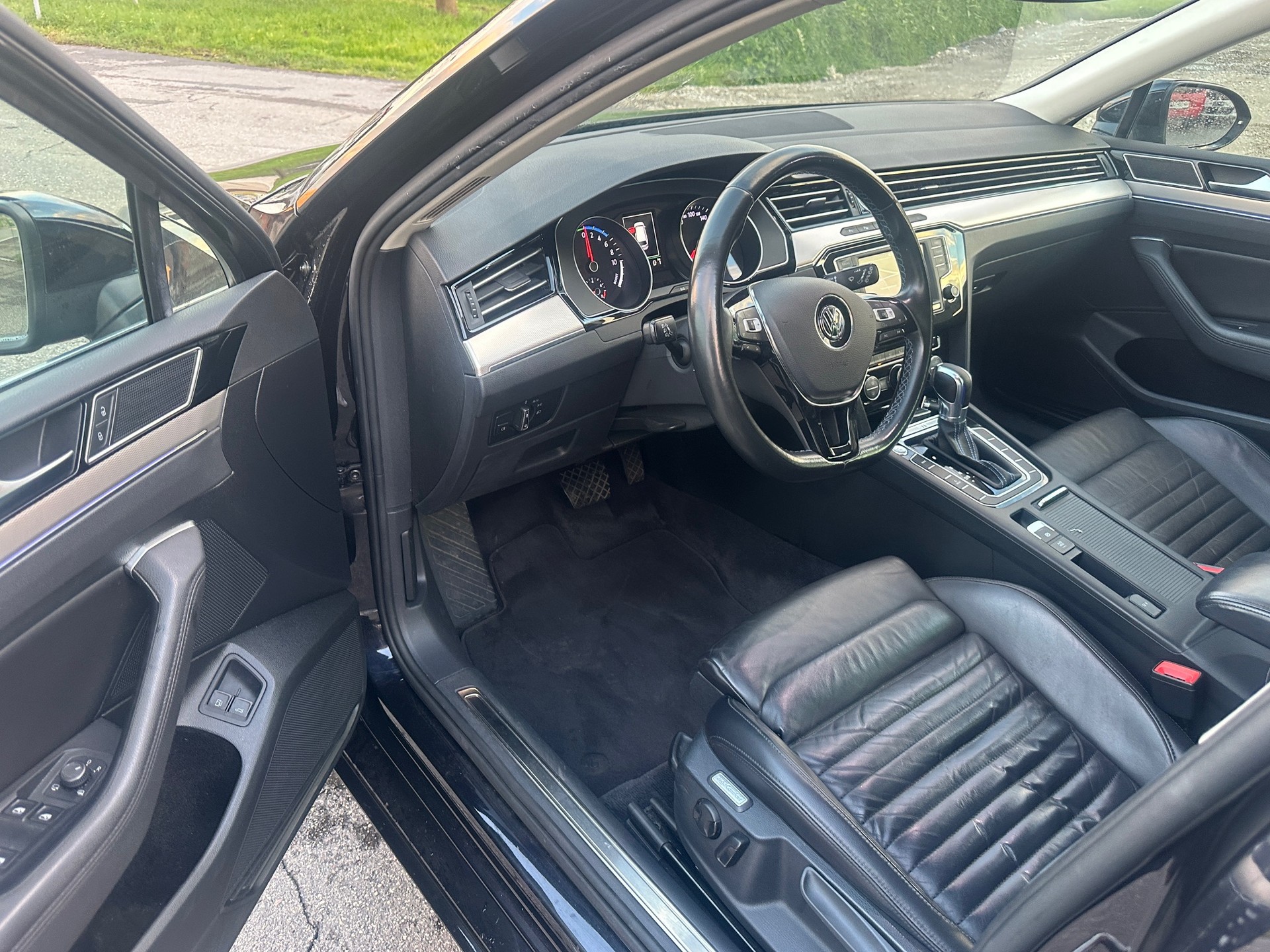 VW Passat Variant 1.4 TSI GTE Hybrid DSG-image-8