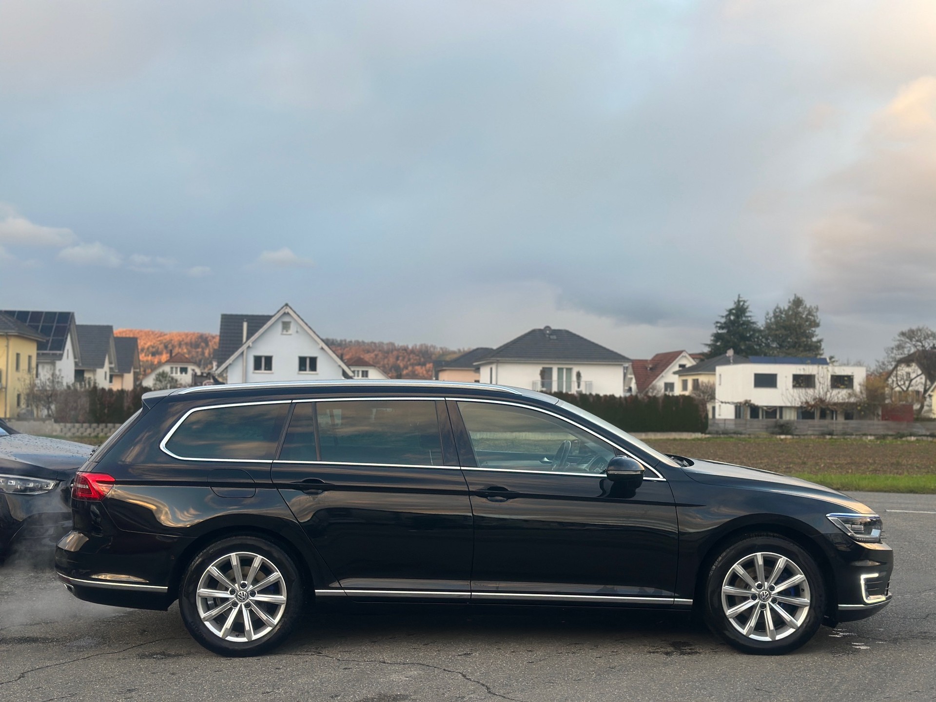 VW Passat Variant 1.4 TSI GTE Hybrid DSG-image-11