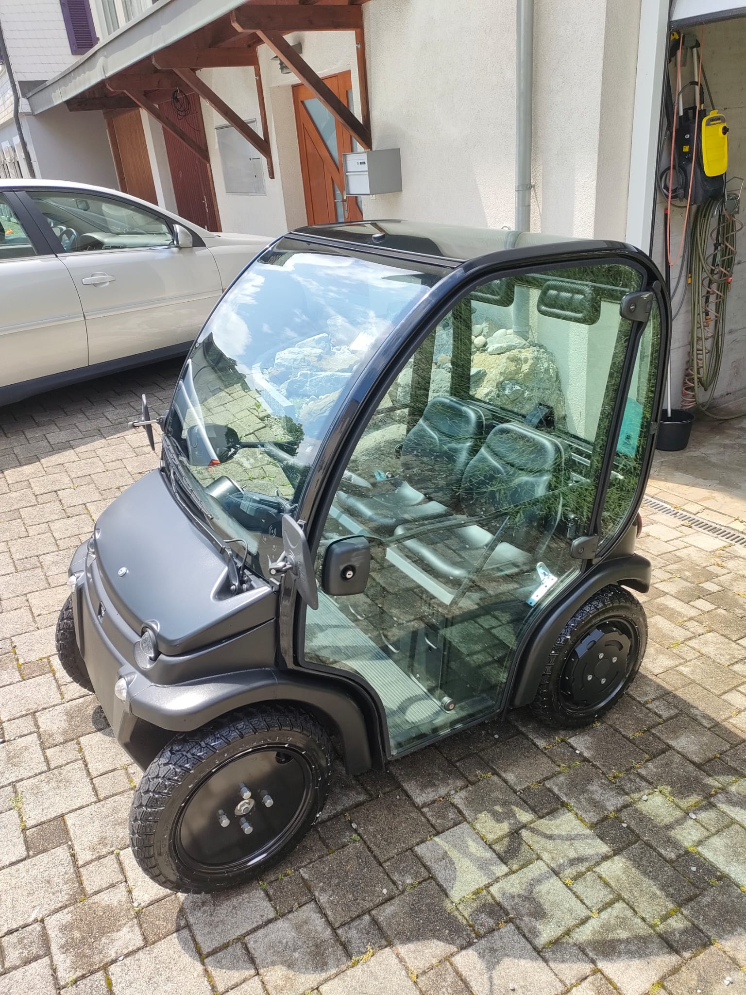 ESTRIMA Remove 10km/h-showroom-element-3