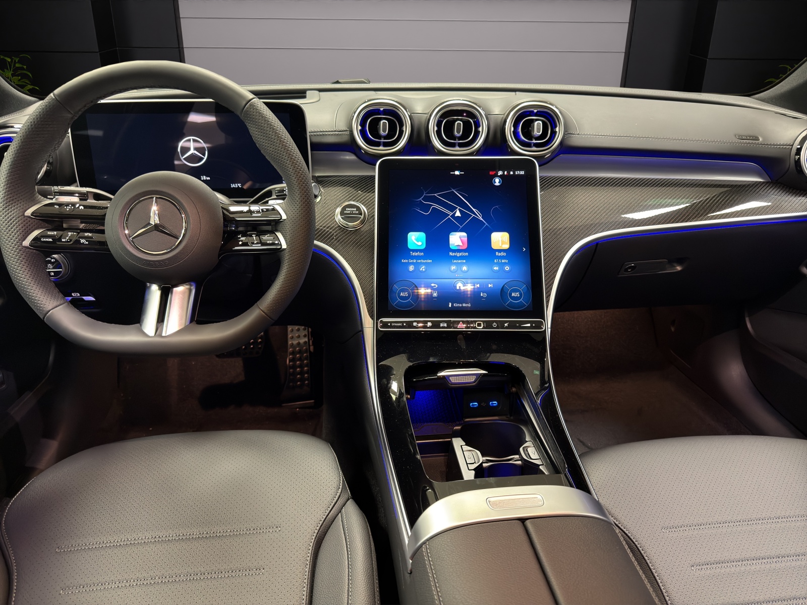 MERCEDES-BENZ C 300e 4 Matic EQ Hybrid-image-10