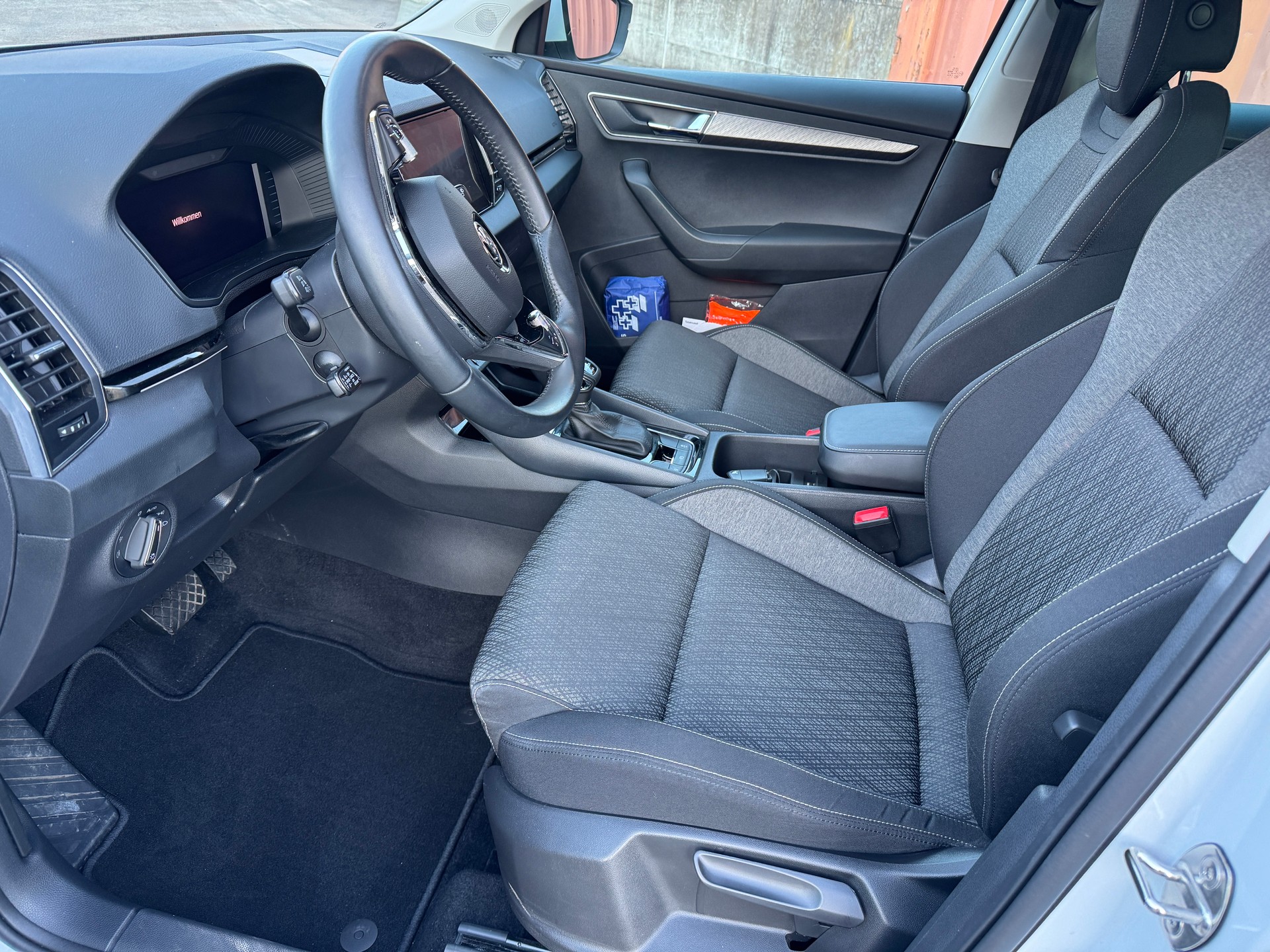 SKODA Karoq 2.0 TDI CR Style 4x4 DSG-image-7