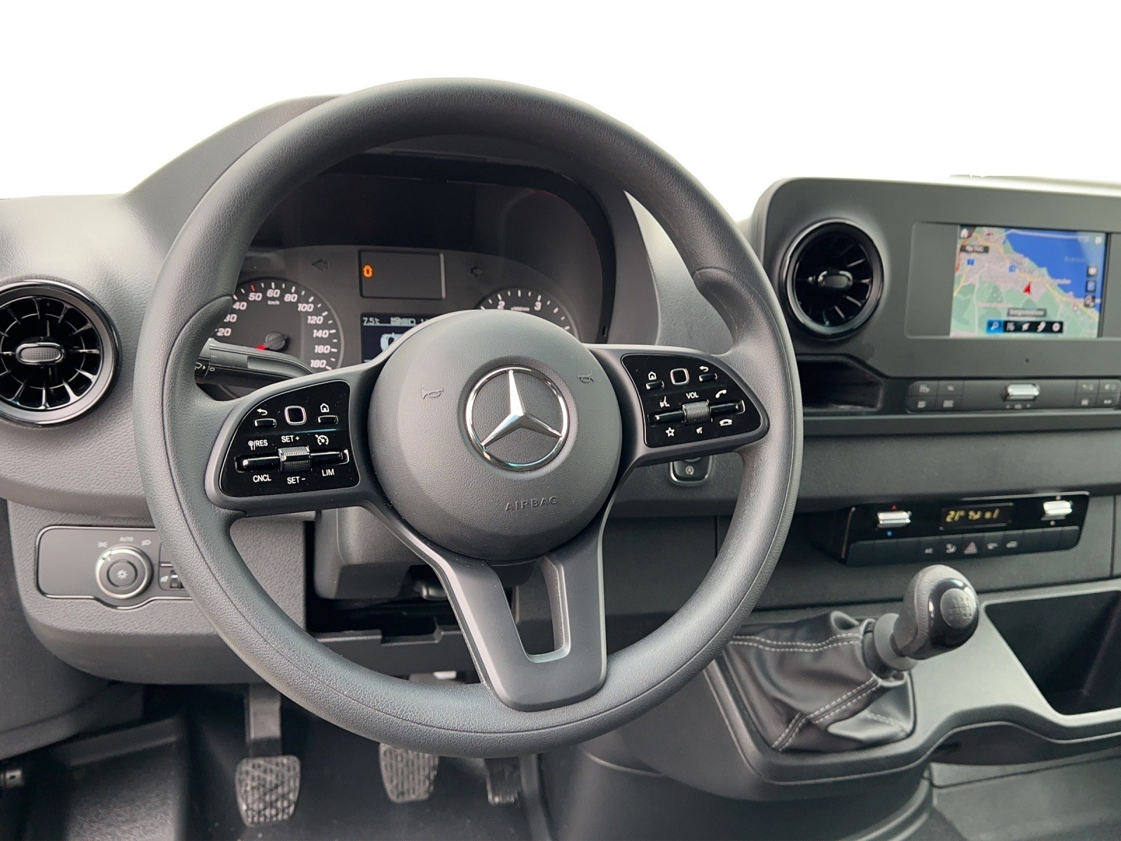 MERCEDES-BENZ Sprinter 317 CDI Standard / AHK 3,5t / L2H2-image-10