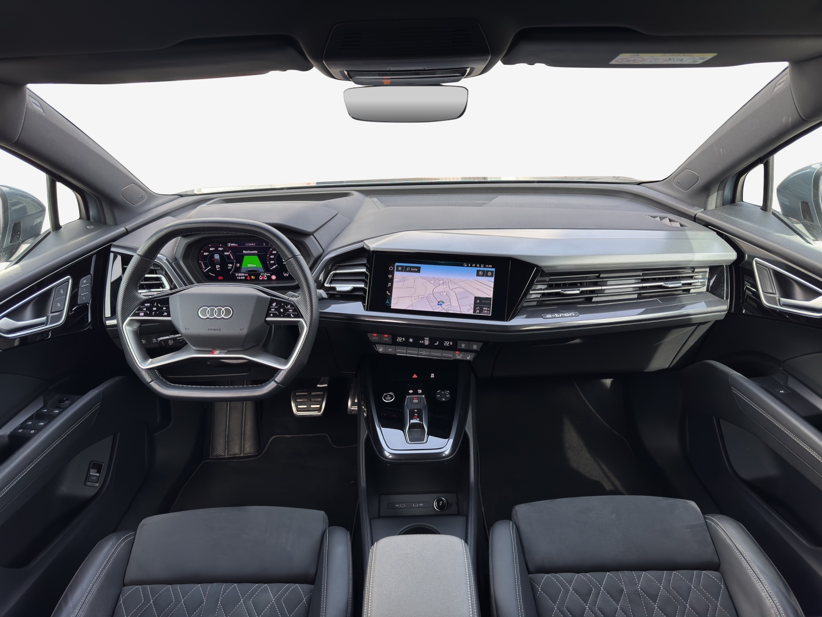 AUDI Q4 e-tron 50 quattro-image-8