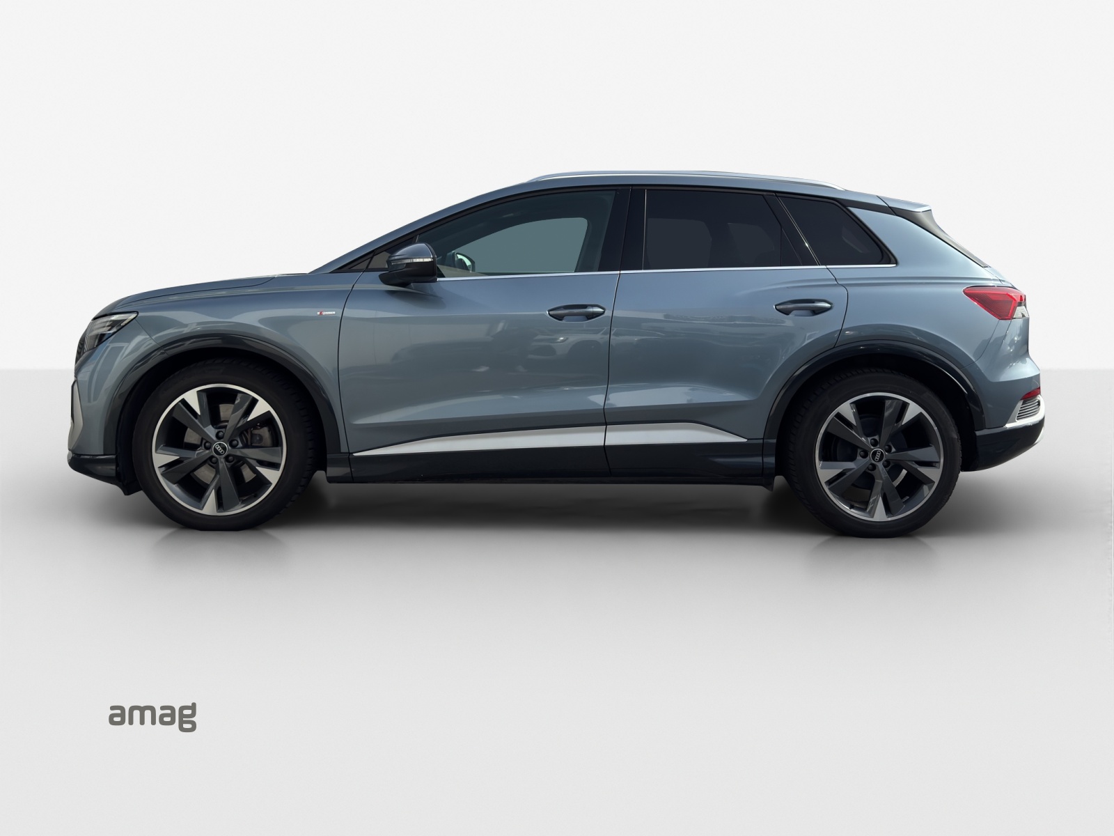 AUDI Q4 e-tron 50 quattro-image-1