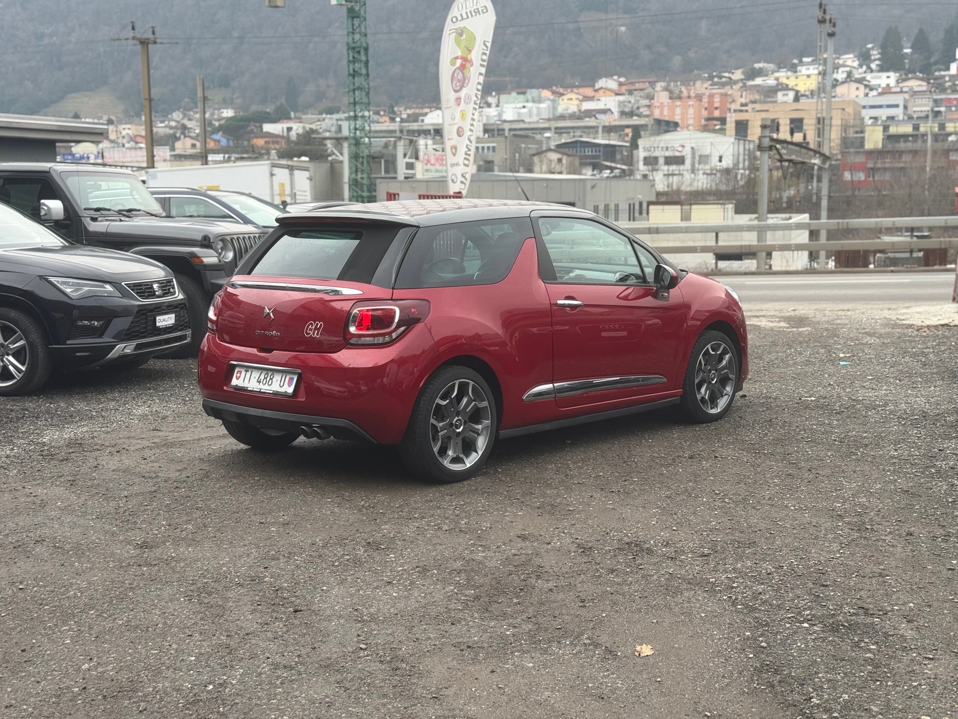 DS AUTOMOBILES DS3 Cabrio 1.6 THP Sport Chic-image-3