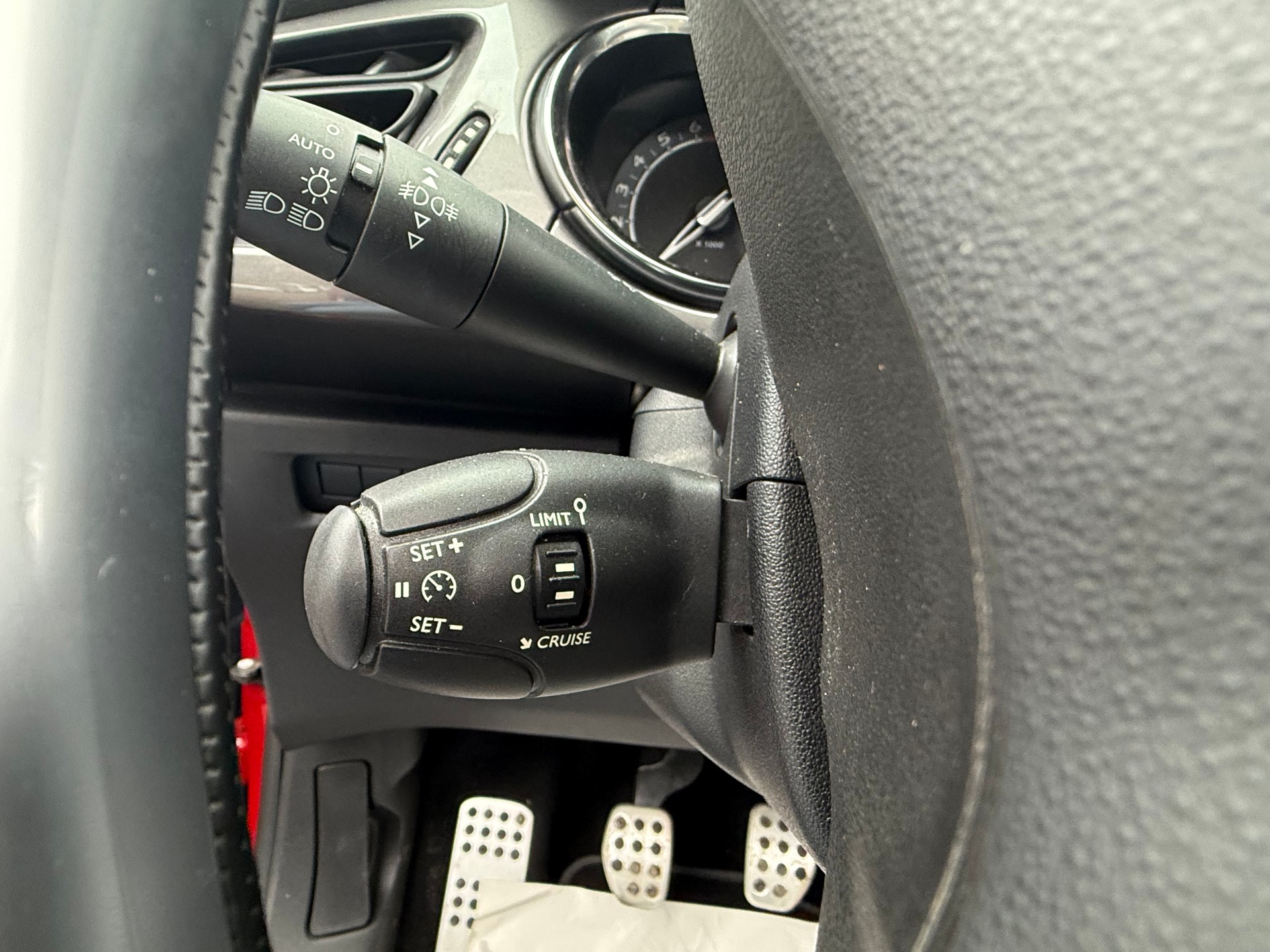 DS AUTOMOBILES DS3 Cabrio 1.6 THP Sport Chic-image-13