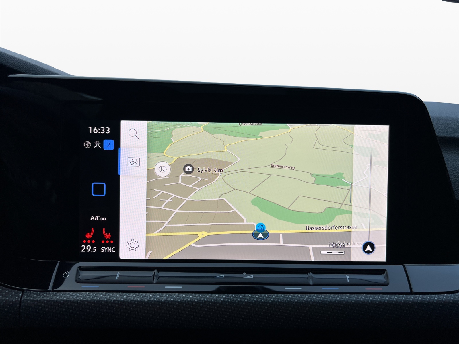 VW Golf 2.0 TSI R DSG 4Motion-image-12