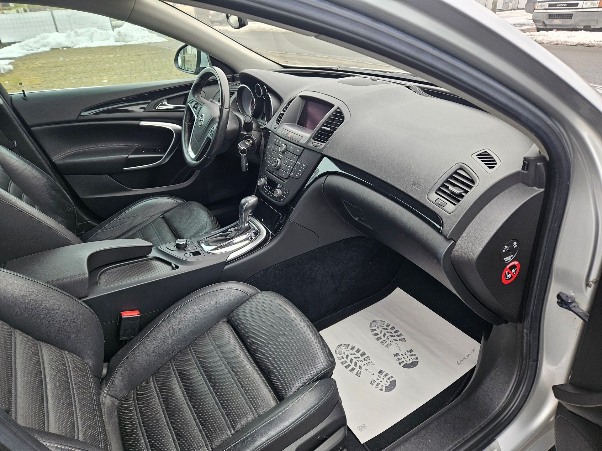 OPEL Insignia 2.0 Turbo Cosmo 4WD Automatic-image-15
