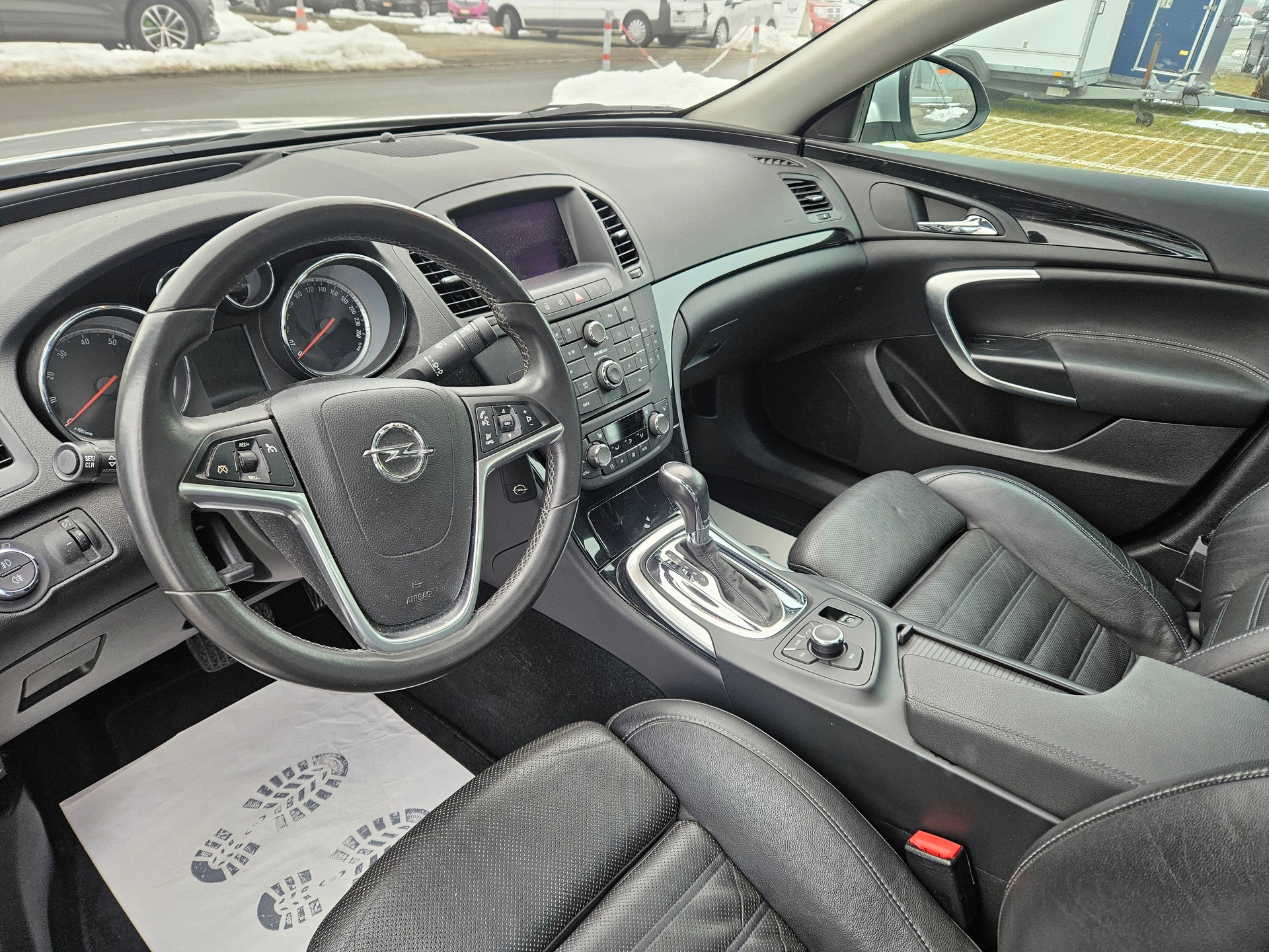 OPEL Insignia 2.0 Turbo Cosmo 4WD Automatic-image-11