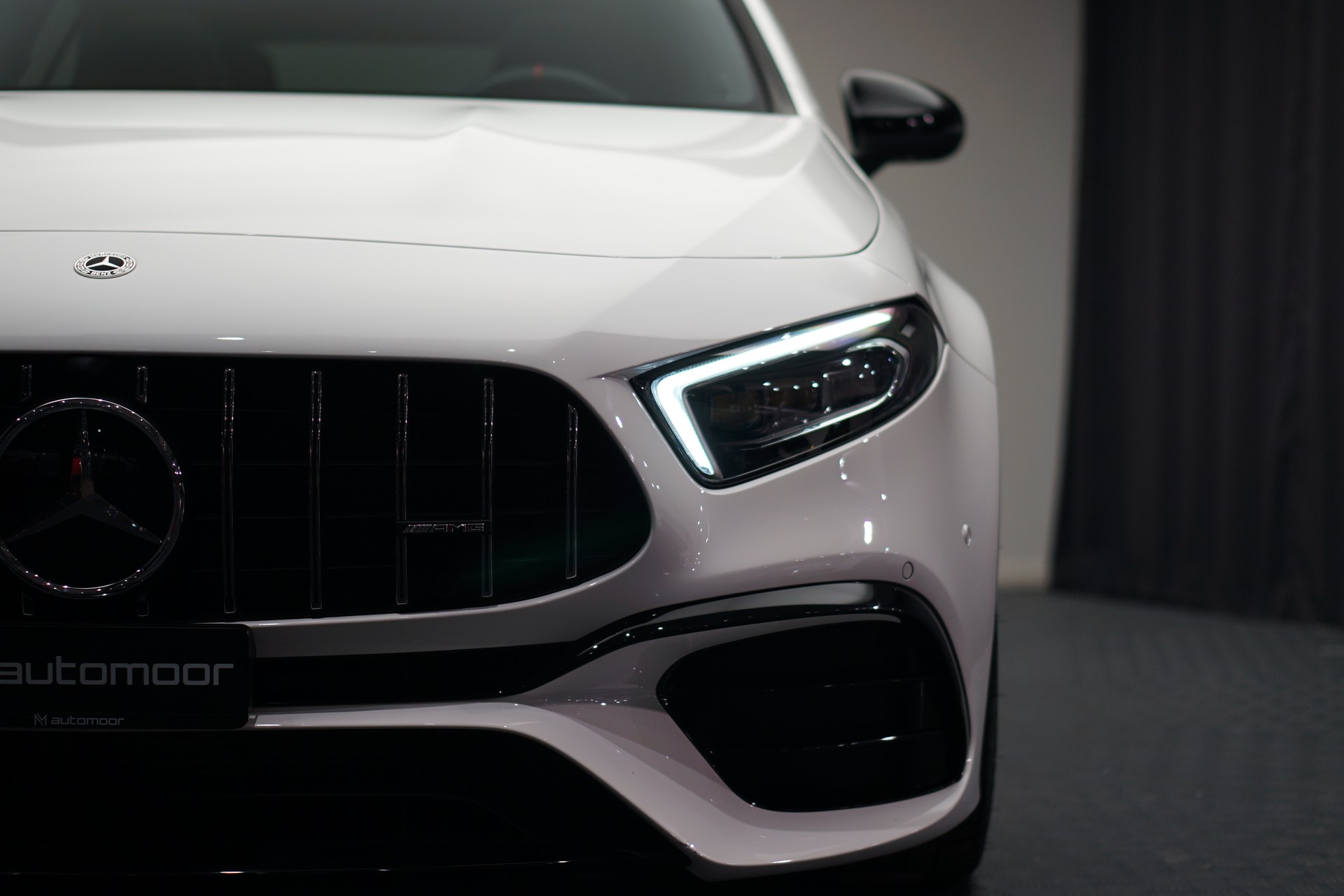 MERCEDES-BENZ A 45 S AMG 4Matic+ Speedshift *CH-Fahrzeug* *Performance Sitze* *Panorama*-image-9