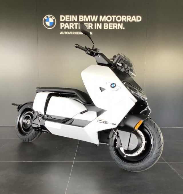 BMW CE 04 - Version 11kw für Kategorie A1-showroom-element-1