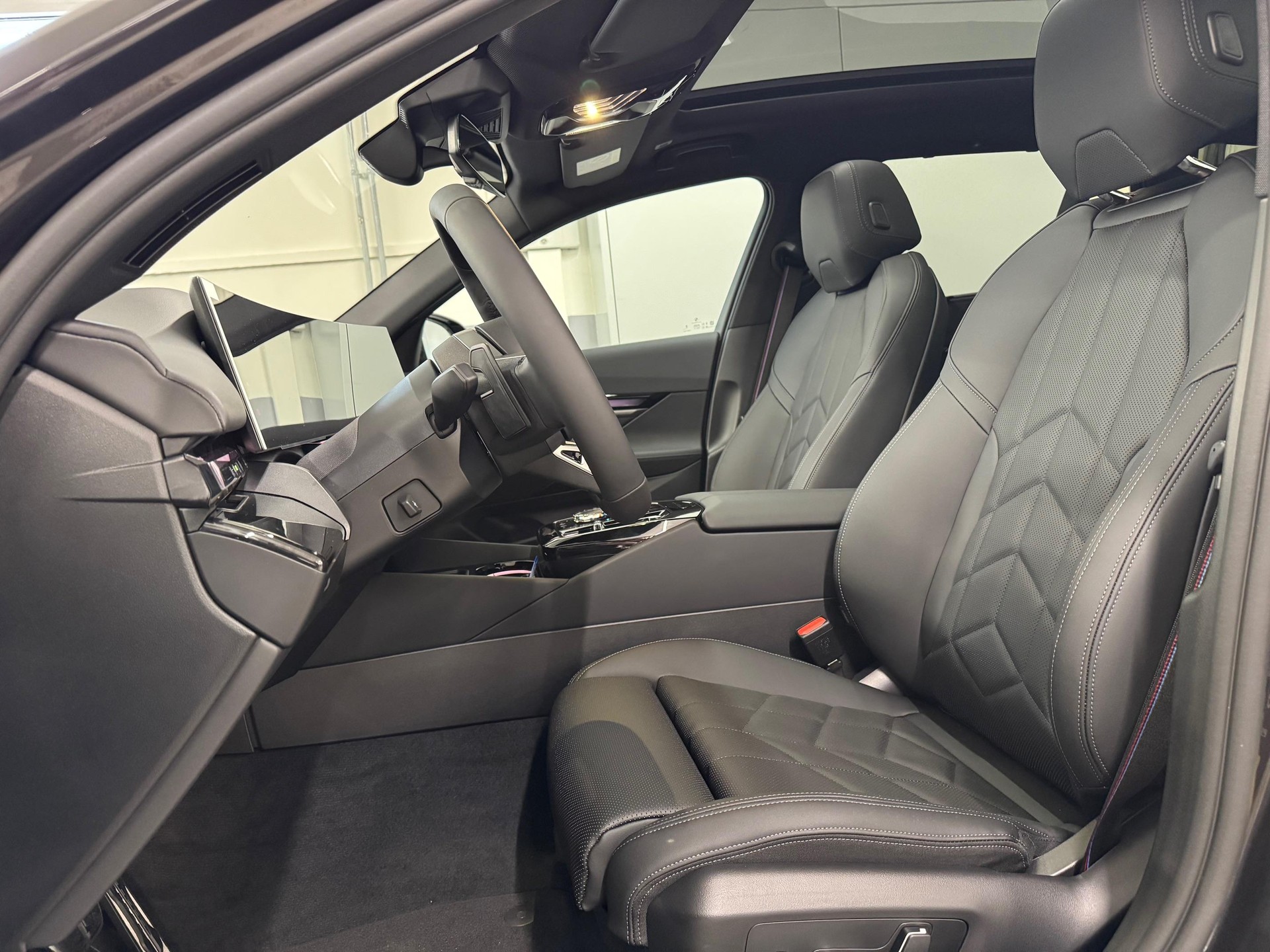 BMW 530e xDrive Touring-image-7